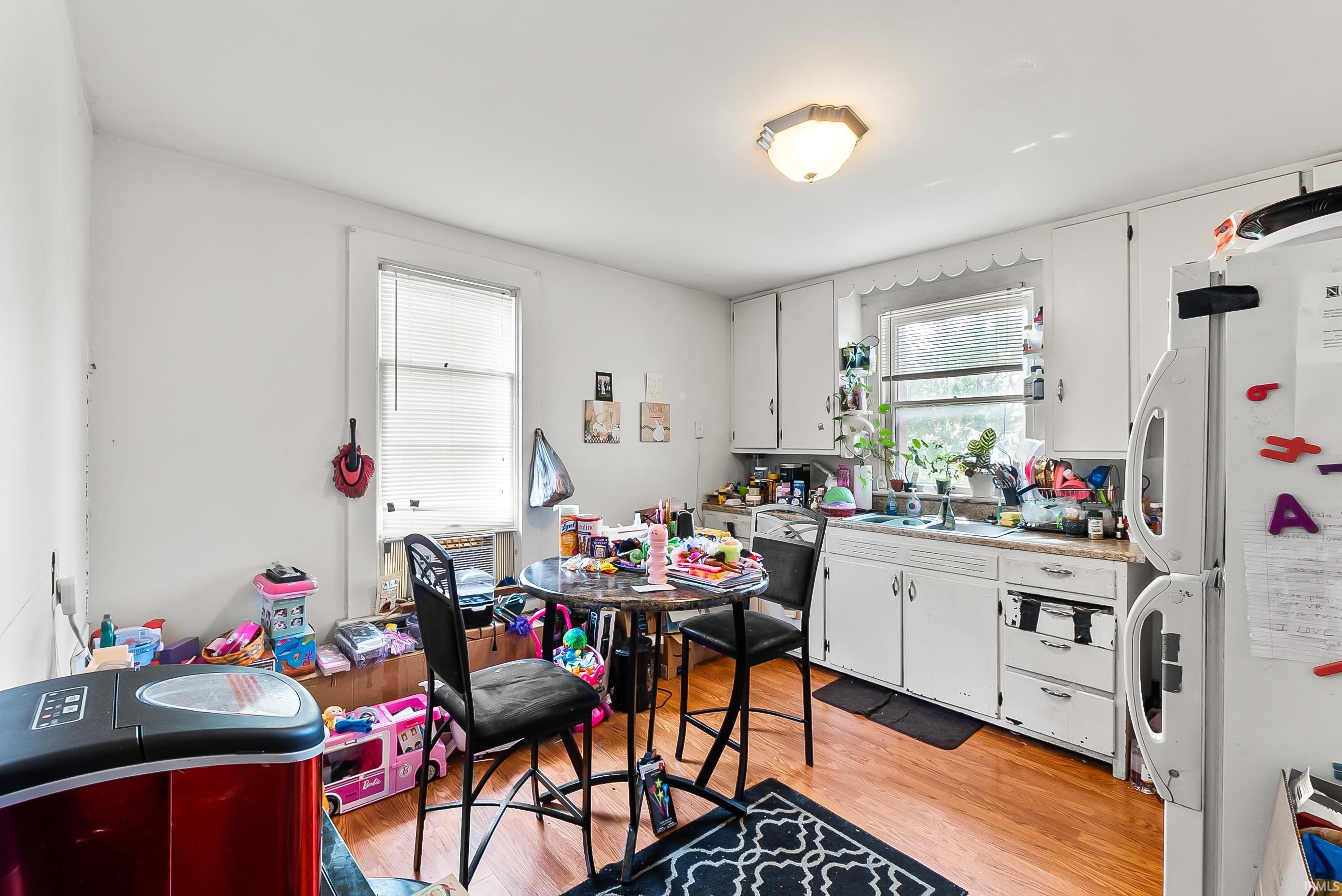 Photo 11 of 2015 Crescent Avenue