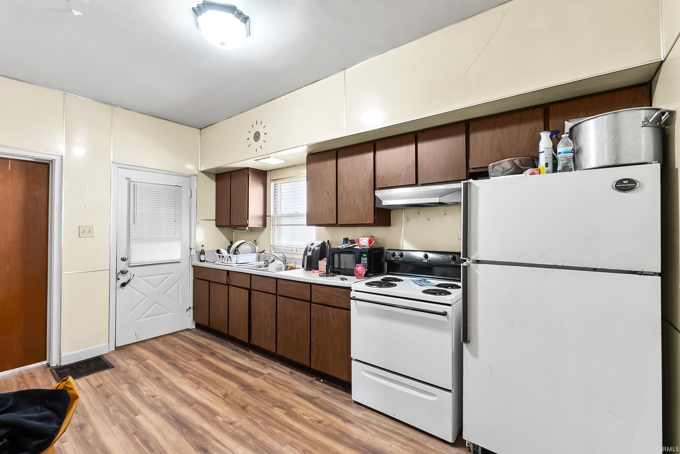 Photo 6 of 2015 Crescent Avenue