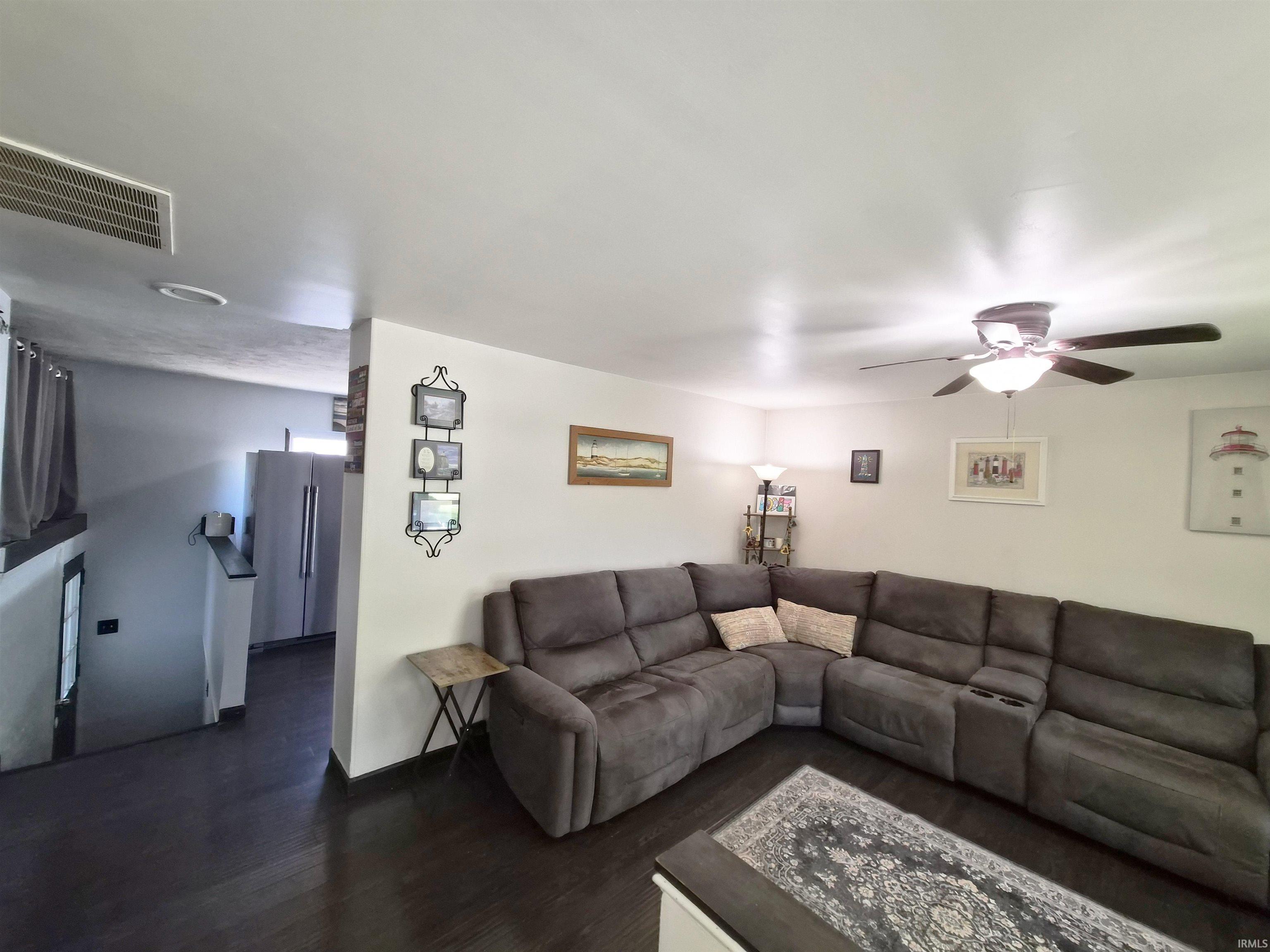Photo 2 of 1608 Hickory Place