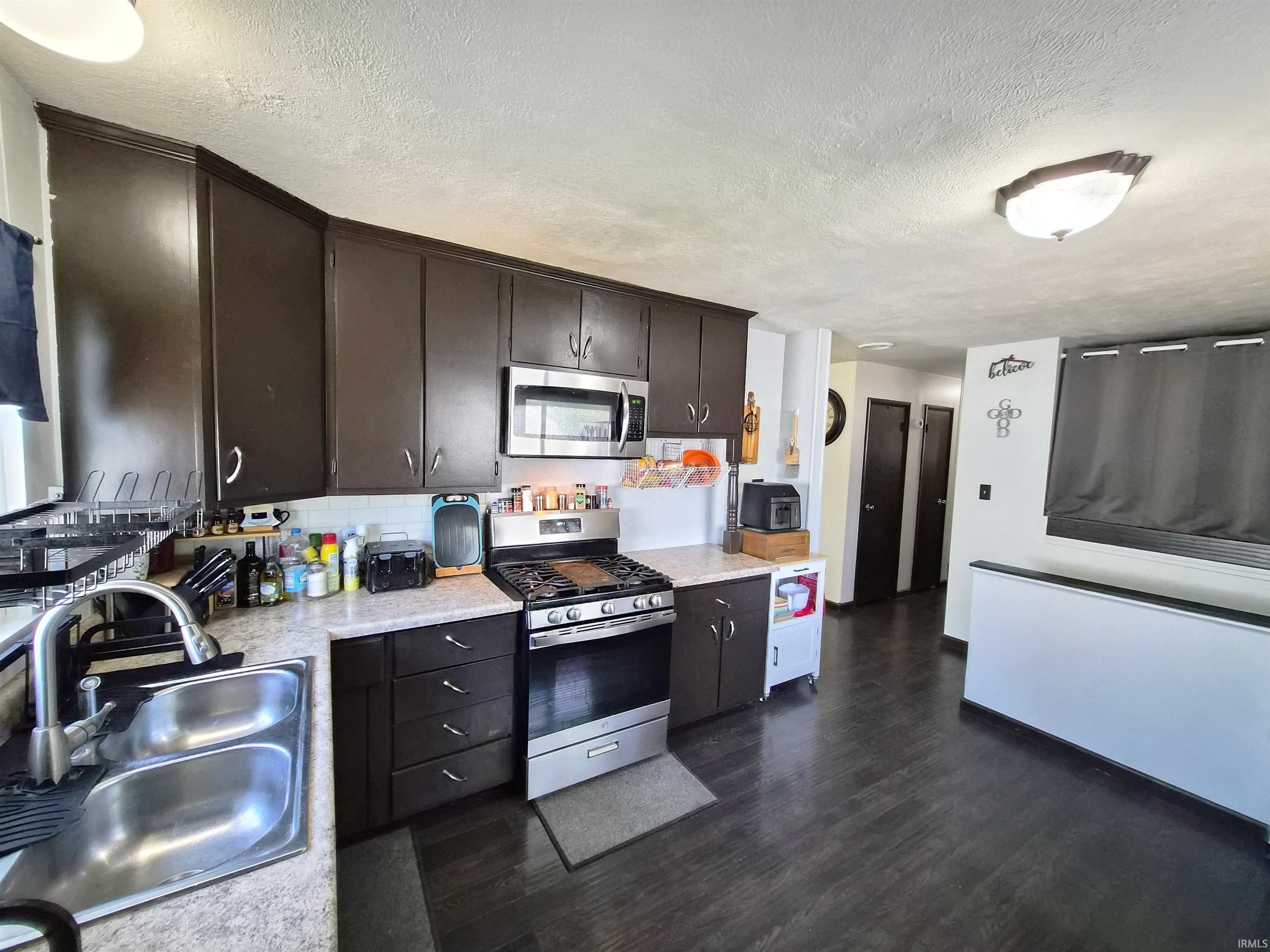 Photo 5 of 1608 Hickory Place