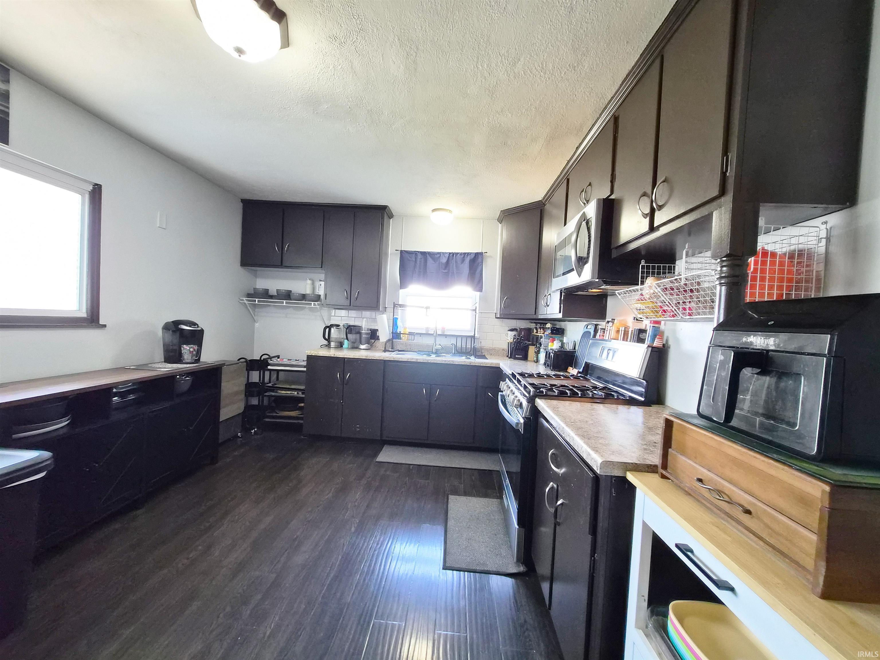 Photo 6 of 1608 Hickory Place
