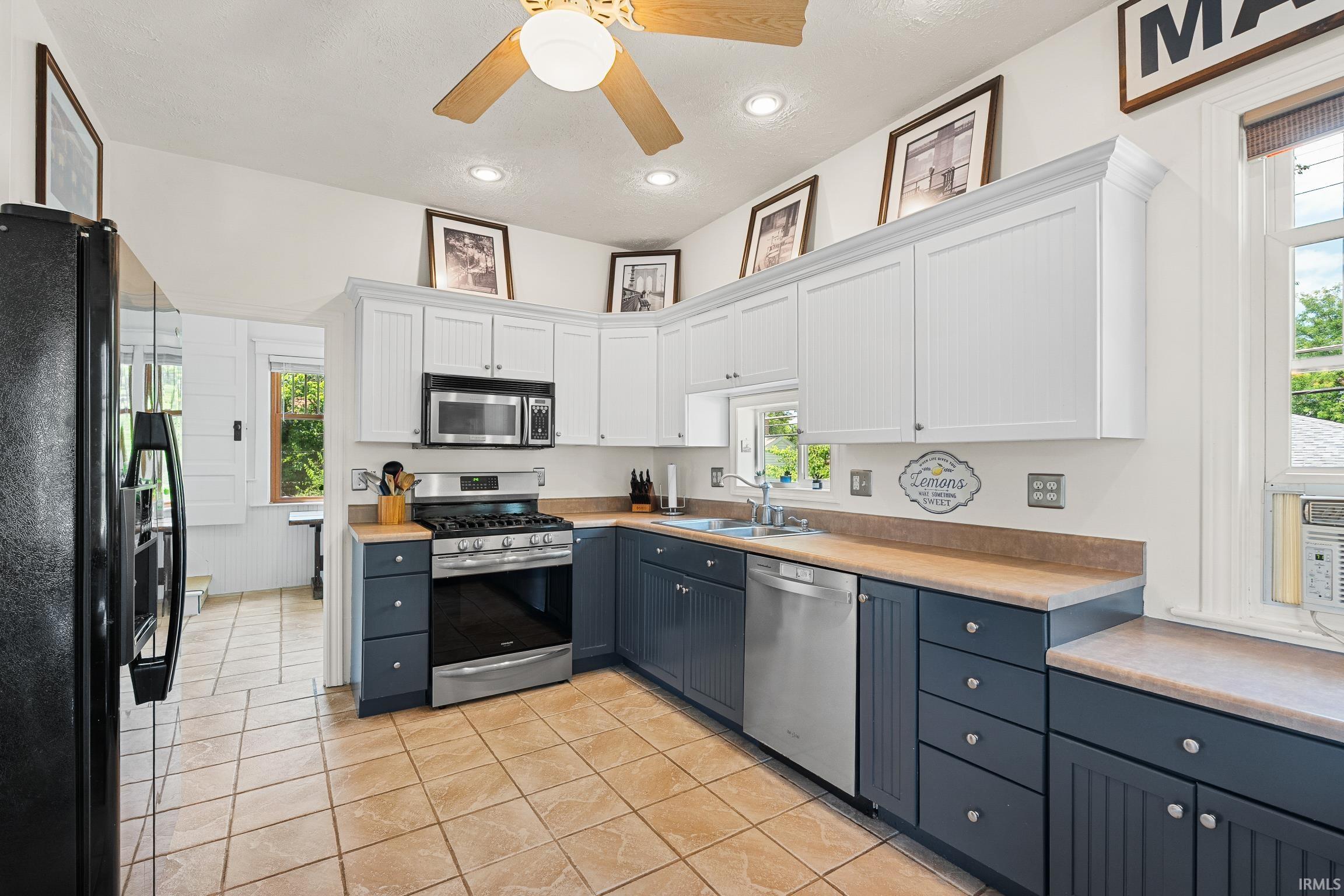 Photo 21 of 207 7th Street