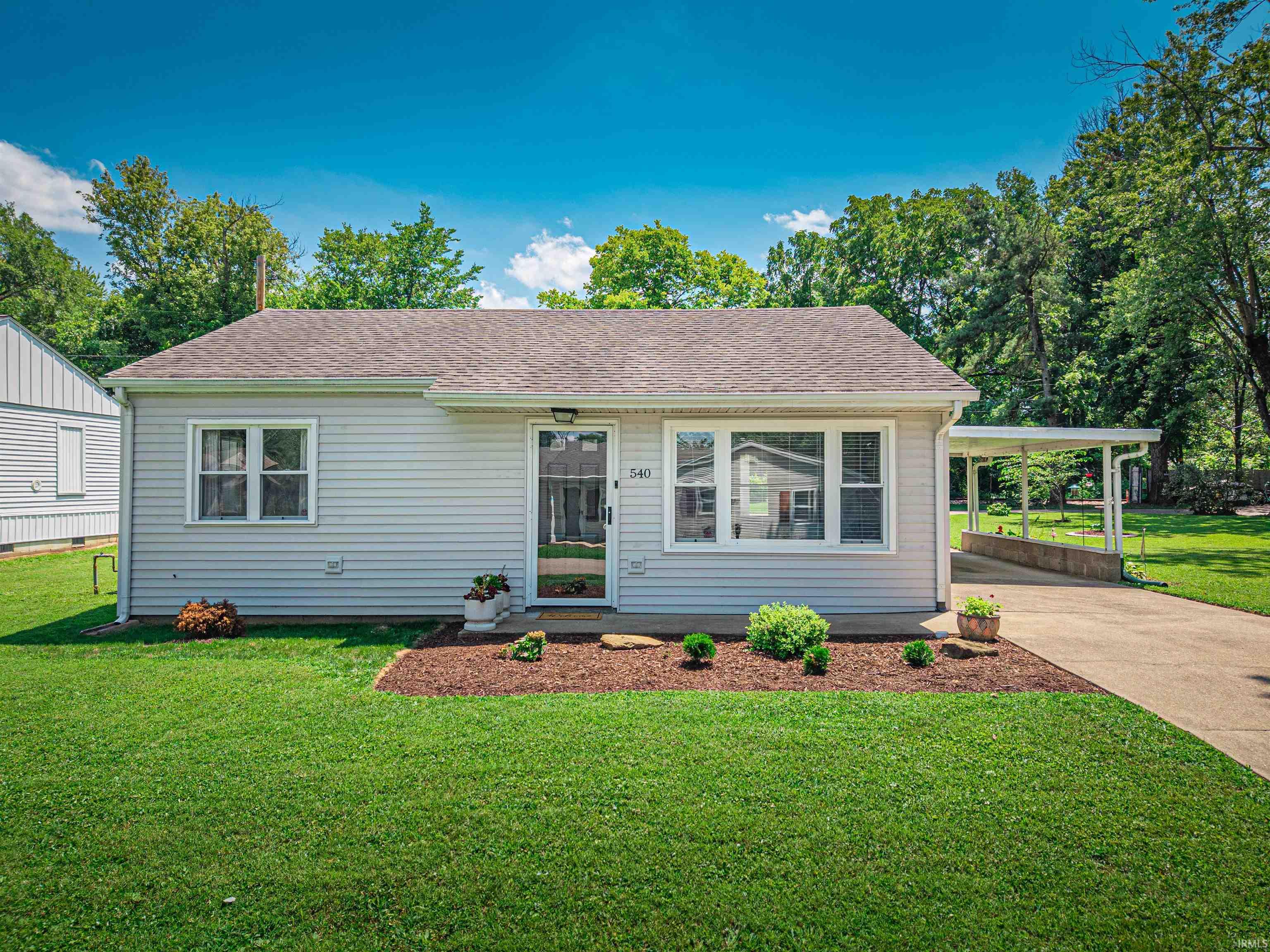 2nd image of 540 W Walnut St, Chandler, IN 47610 | MLS# 202631944