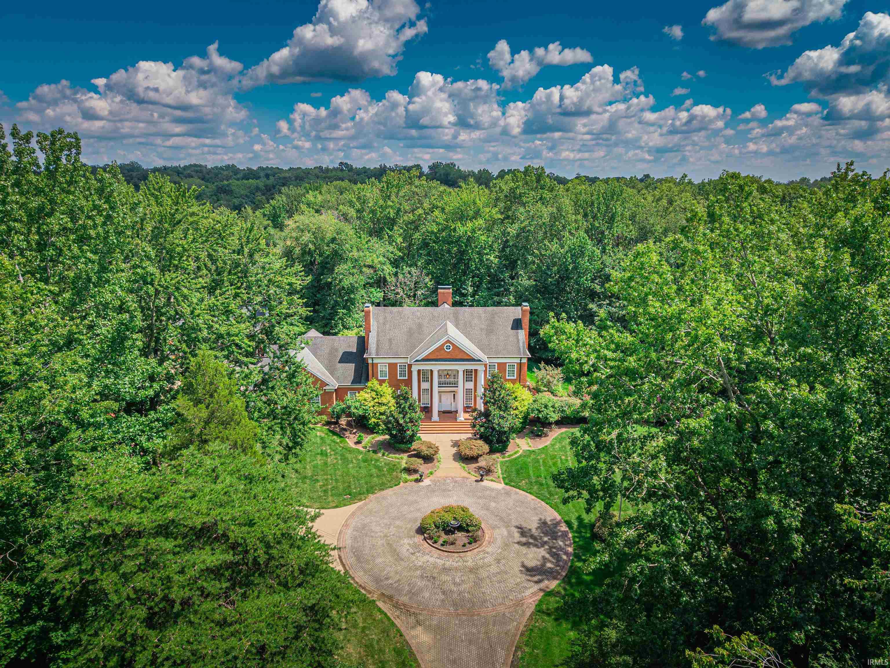 2nd image of 10405 Old Plantation Dr, Evansville, IN 47725 | MLS# 202632026