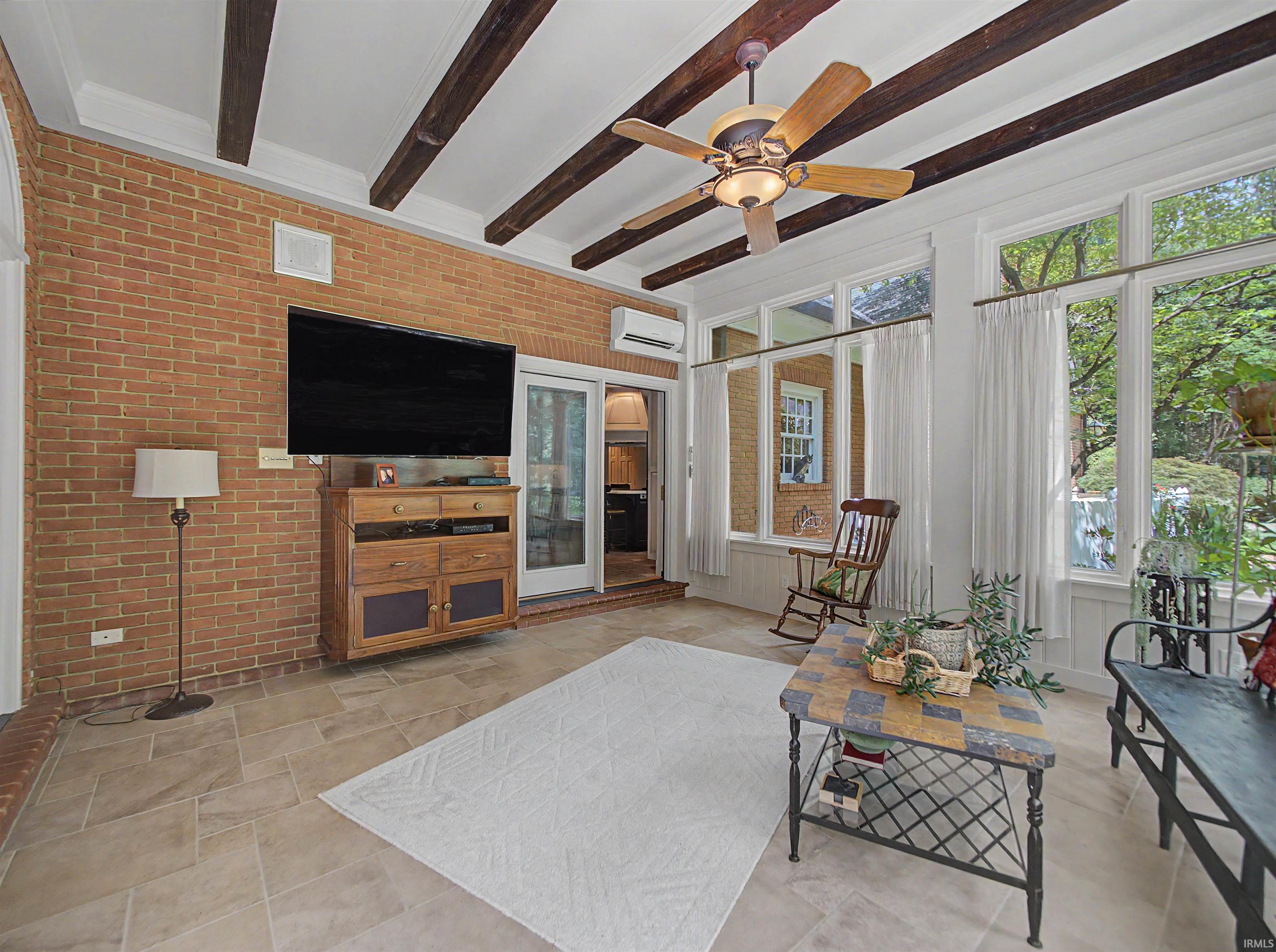 Listing 208