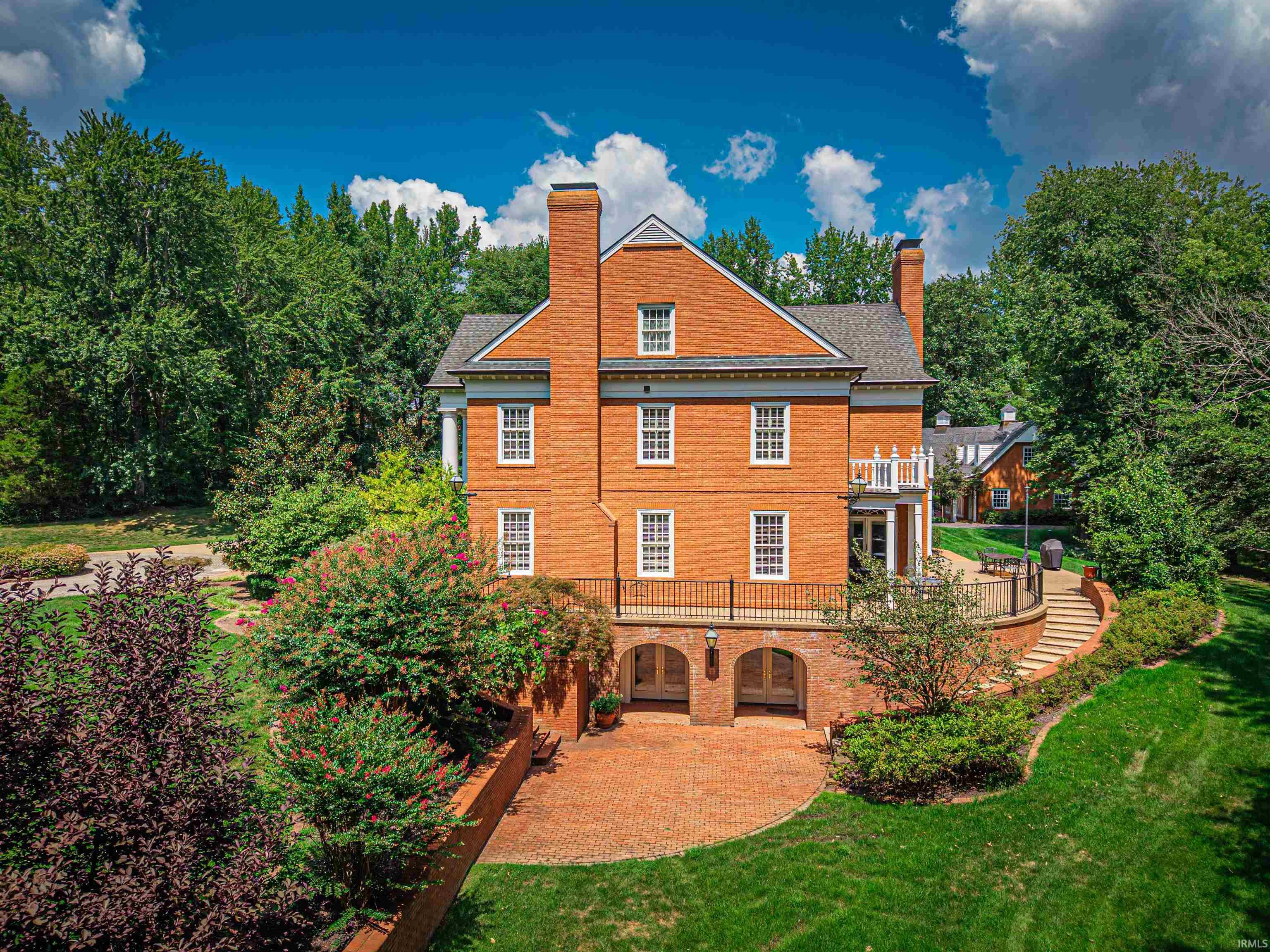 Listing 208