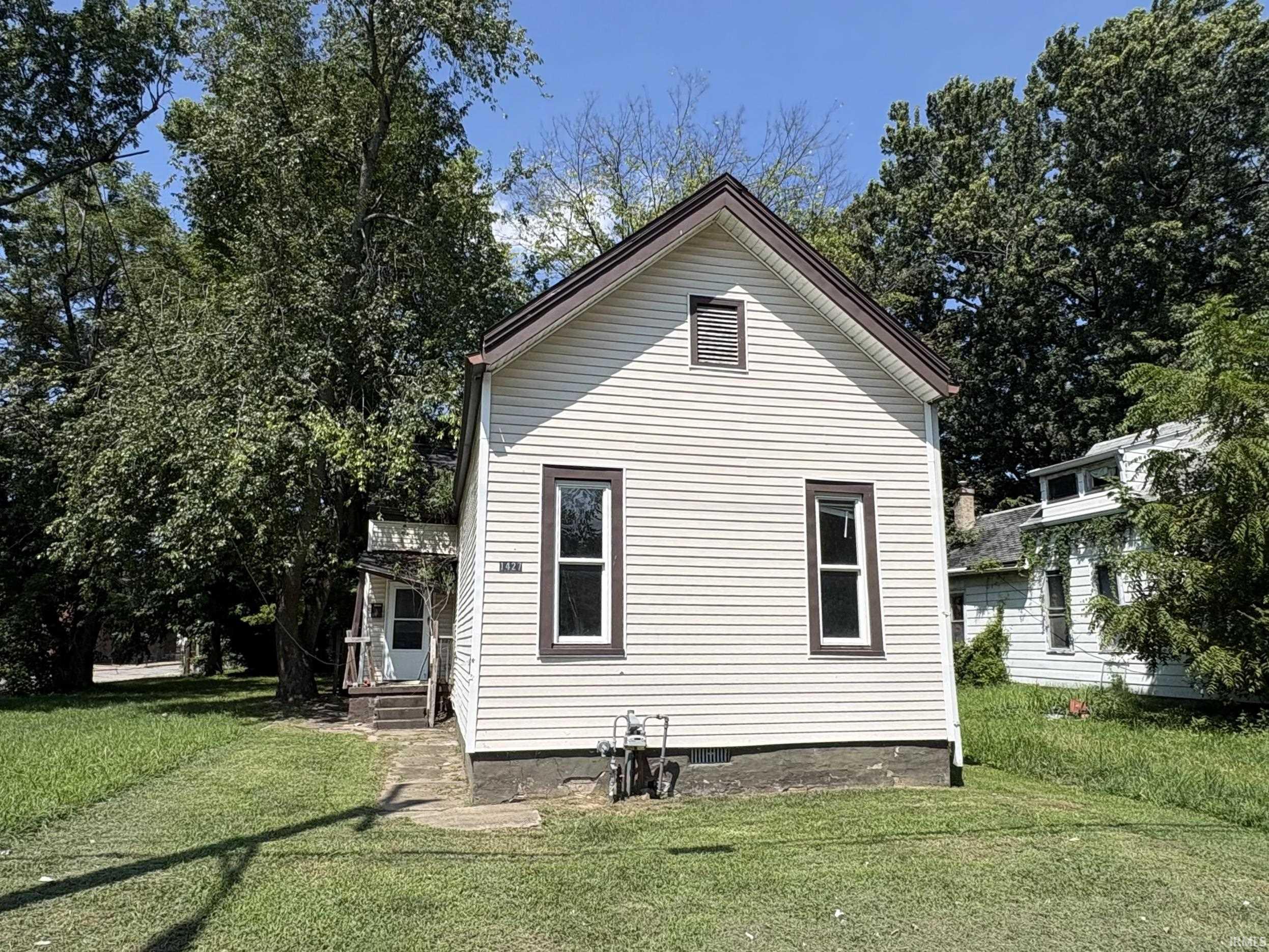 1st image of 1427 S Governor St, Evansville, IN 47713 | MLS# 202632038