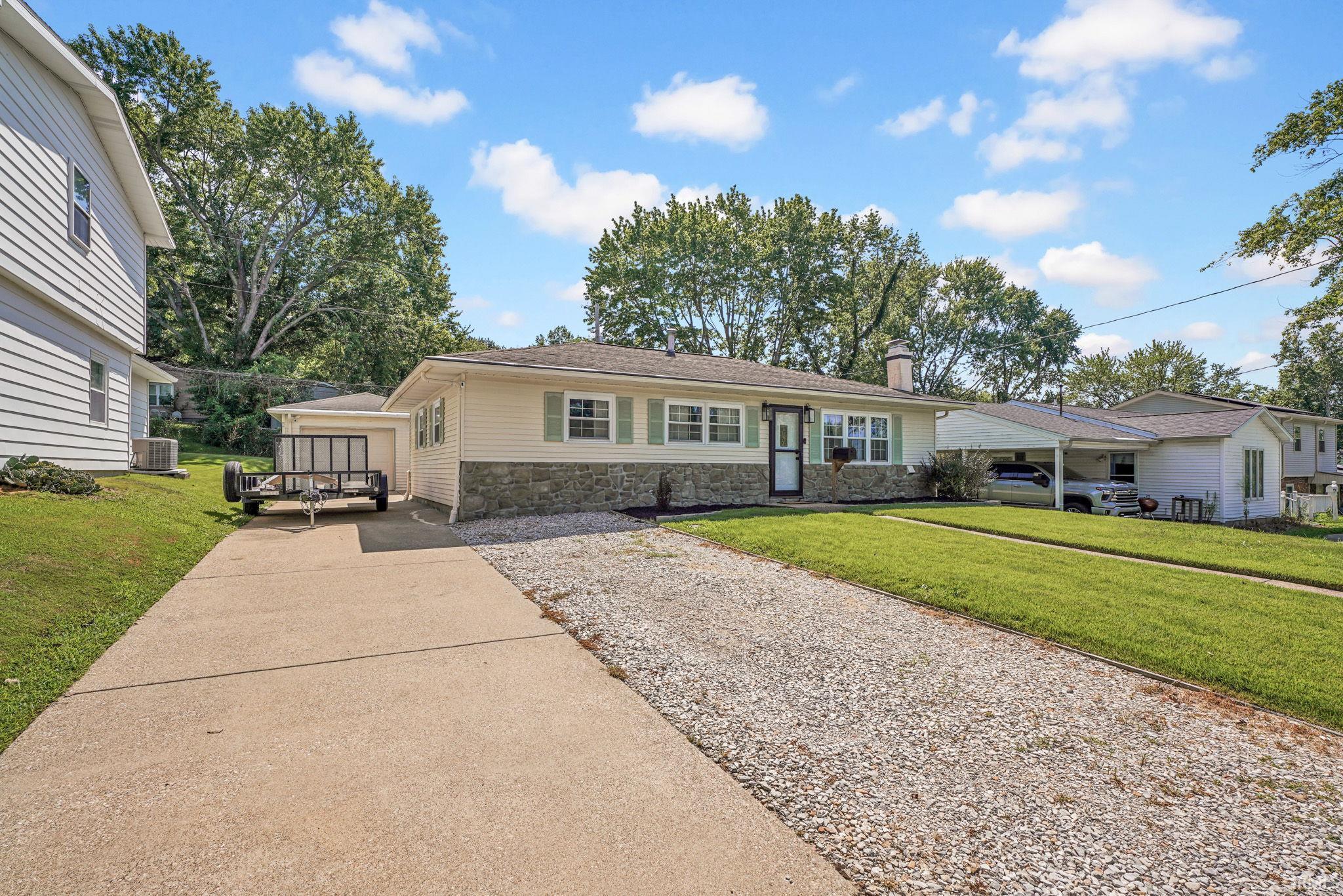 3rd image of 4337 Chadwick Rd, Evansville, IN 47710 | MLS# 202632040