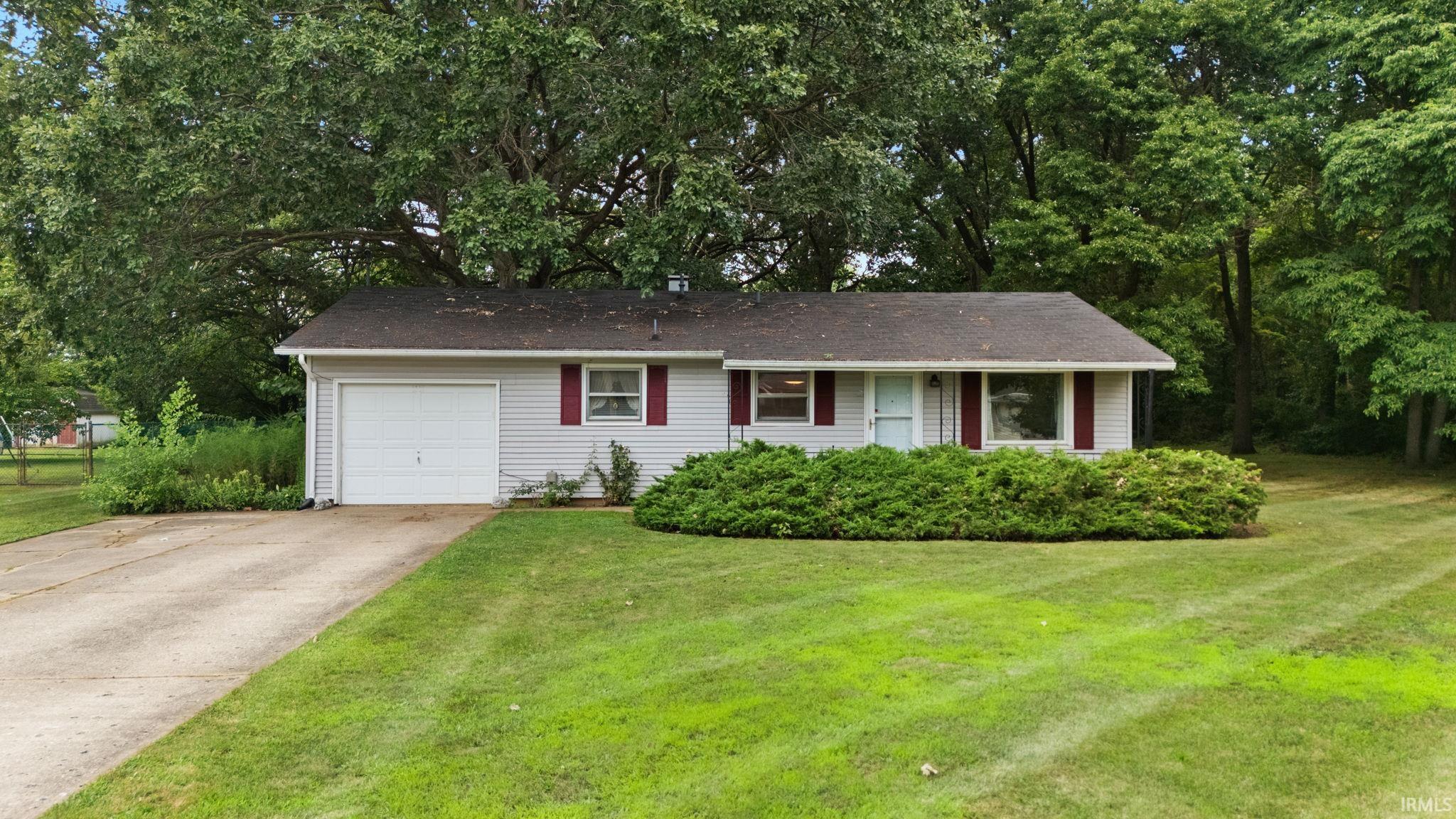 1st image of 545 Jay Dee St, Elkhart, IN 46514 | MLS# 202632075
