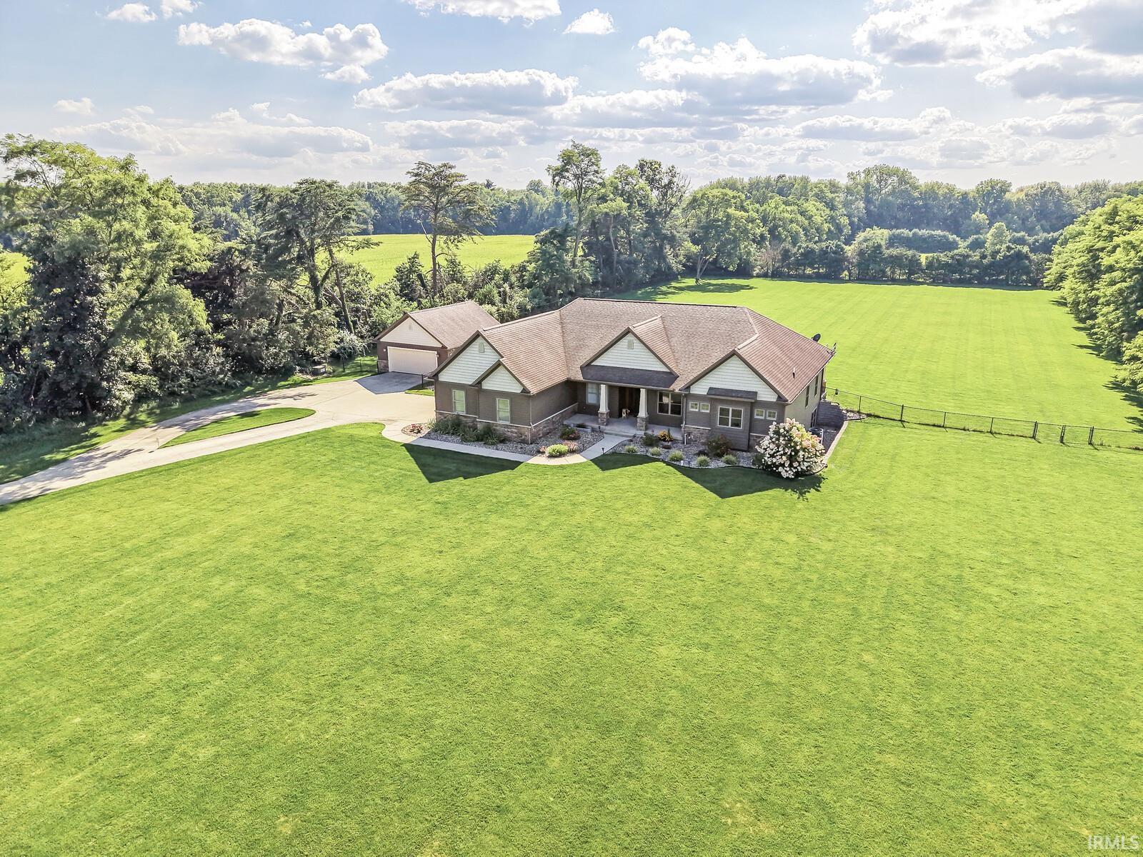 Photo 4 of Sale Pending at 54229 County Rd 1, Elkhart, IN 46514 | MLS# 202632093 | Listing updated on 2026-08-25