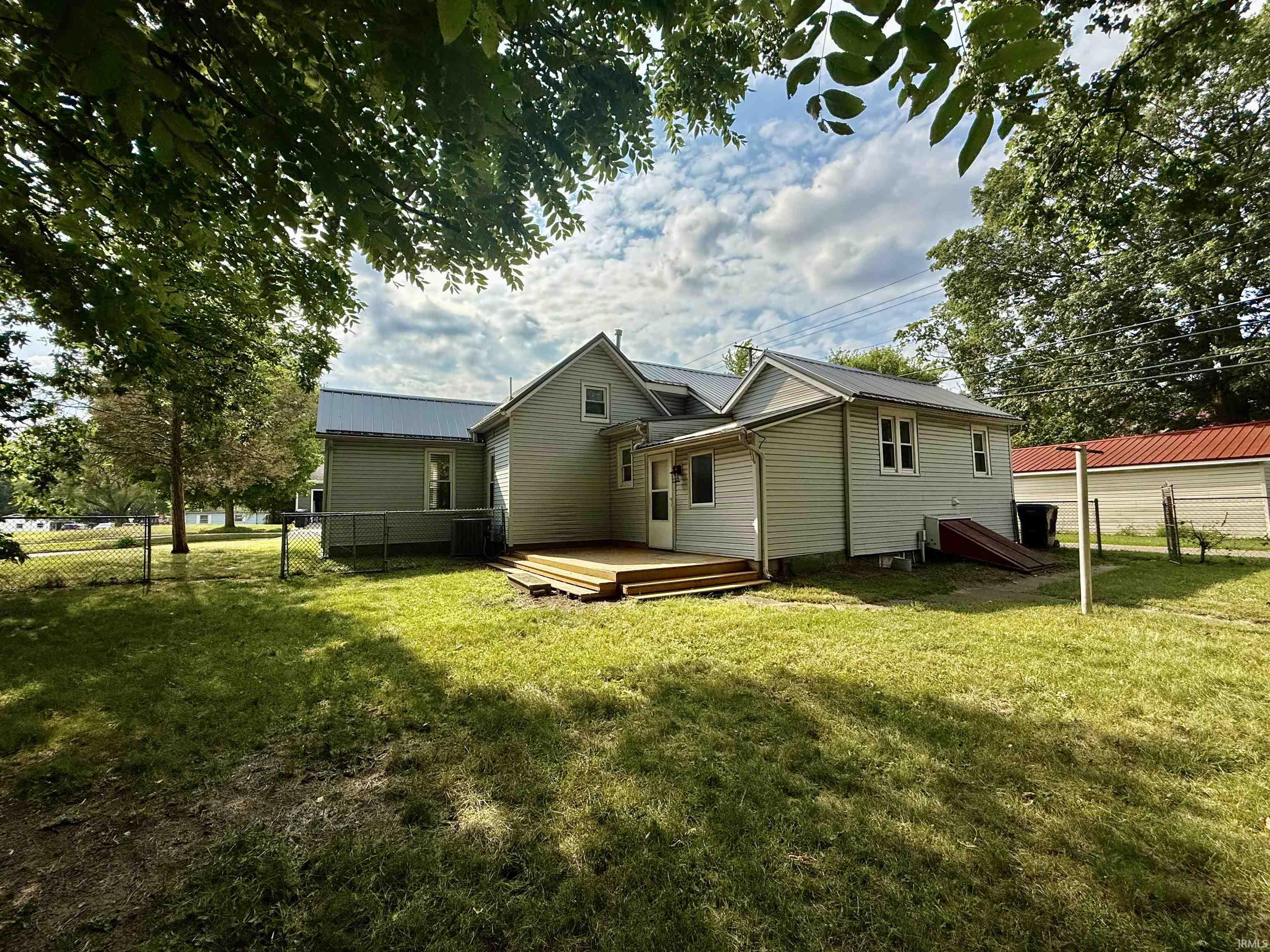 4th image of 117 S Sherman St, Warsaw, IN 46580 | MLS# 202632108