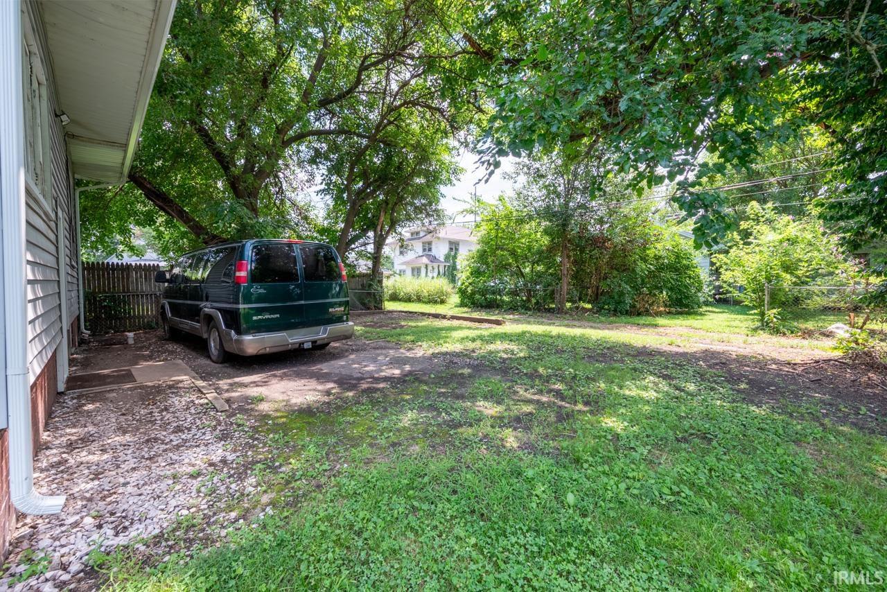5th image of 1723 Thompson Ave, Terre Haute, IN 47803 | MLS# 202632173