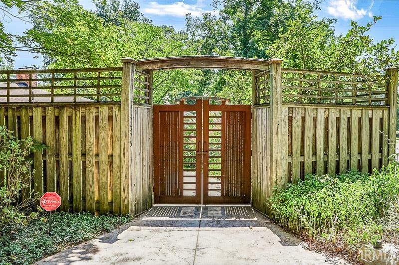 2nd image of 7575 S Shady Side Dr, Bloomington, IN 47401 | MLS# 202632256