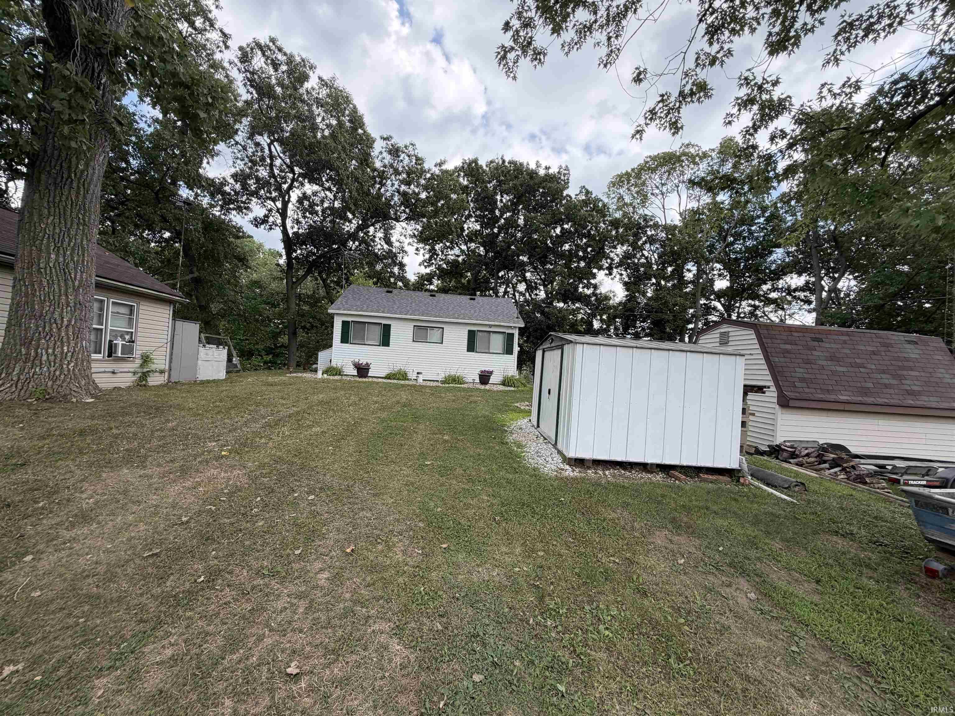 Photo 3 of Manufactured home for sale at 24 Ems B40 Ln, Leesburg, IN 46538 | MLS# 202632282 | Listing updated on 2026-09-17