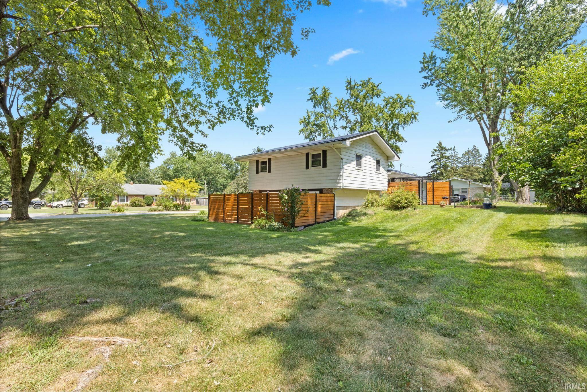 2nd image of 23674 Broadway Blvd, Elkhart, IN 46516 | MLS# 202632283