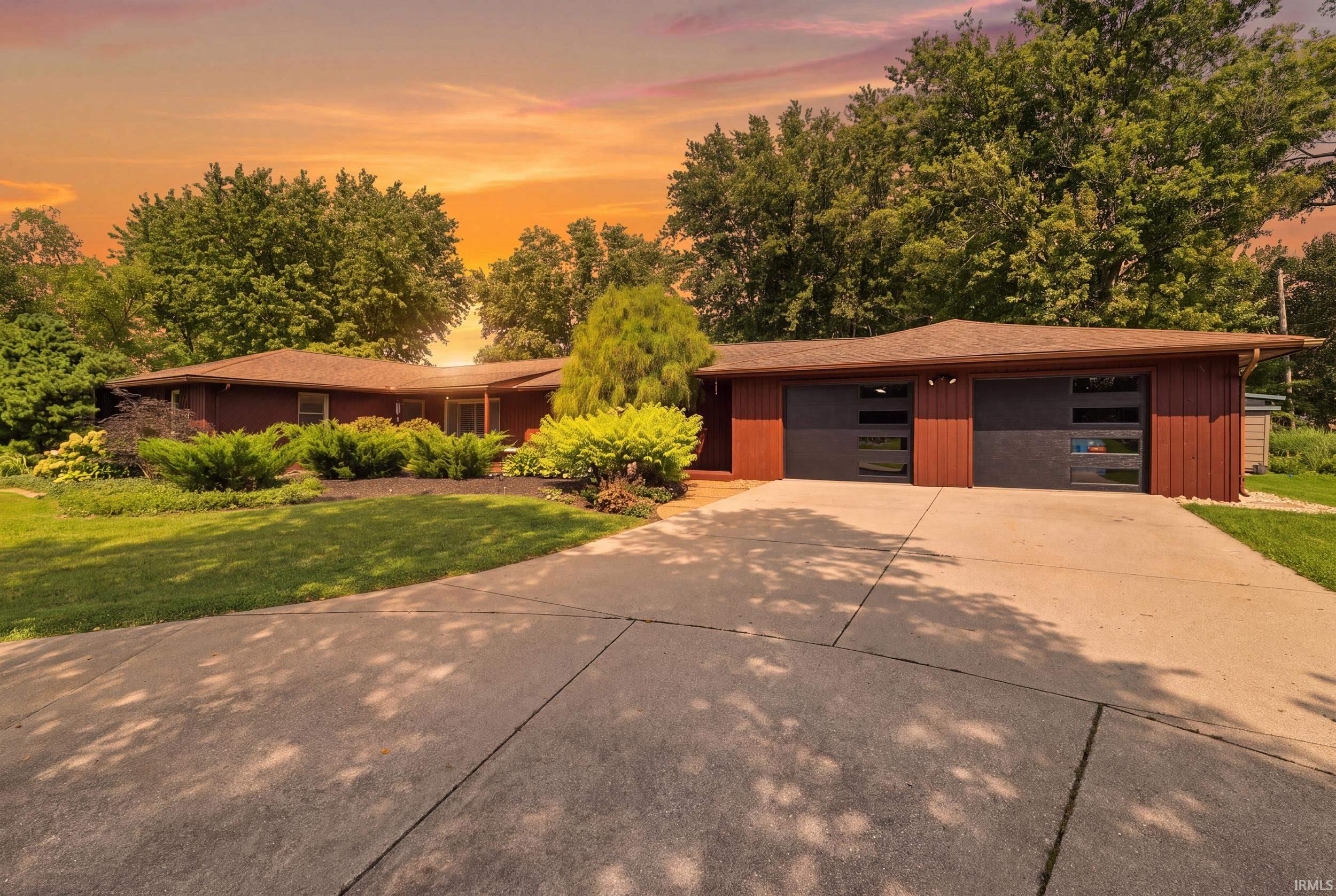 2nd image of 2004 Bryn Mar Dr, Kokomo, IN 46902 | MLS# 202632305