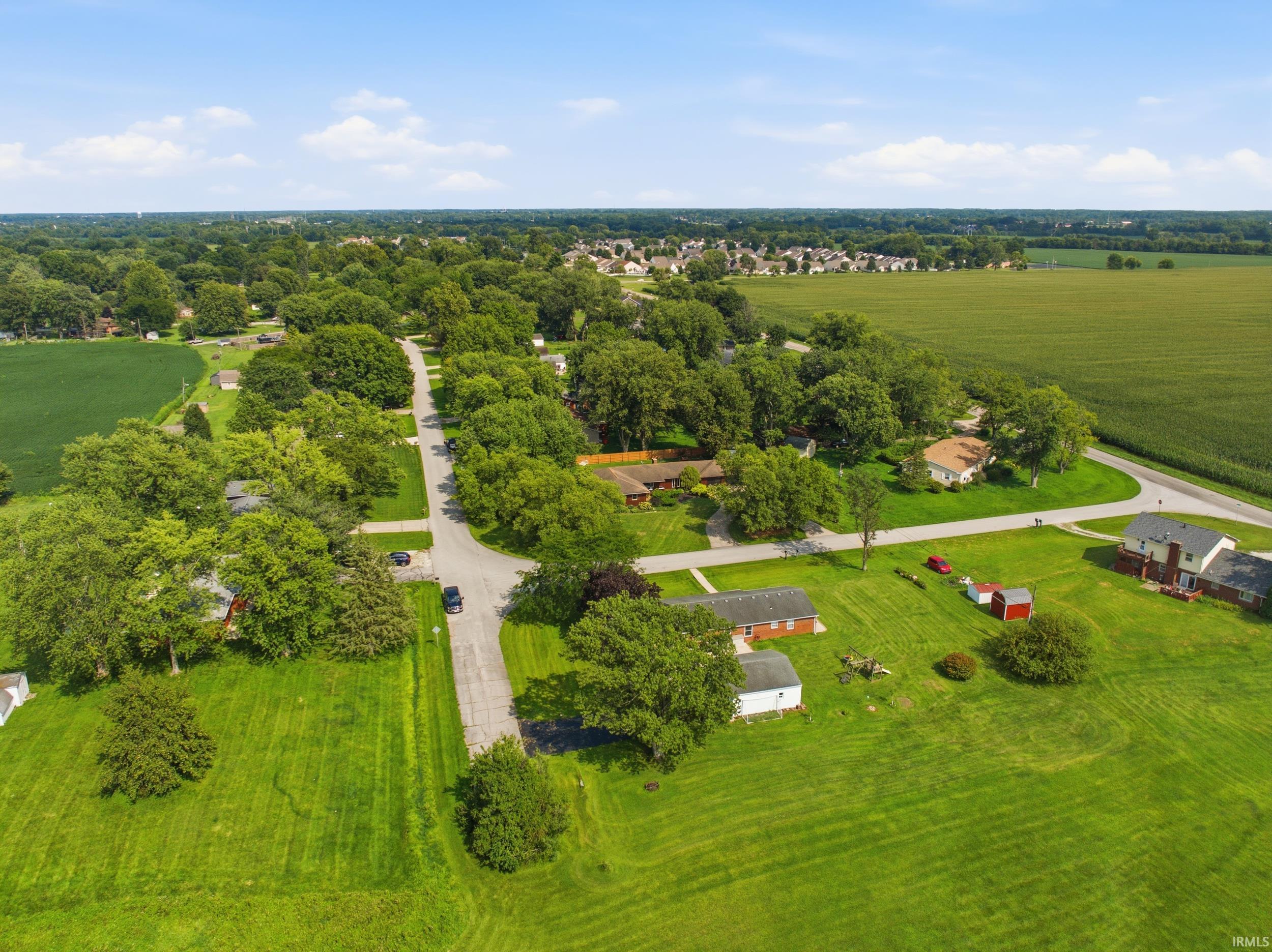 47th image of 2004 Bryn Mar Dr, Kokomo, IN 46902 | MLS# 202632305