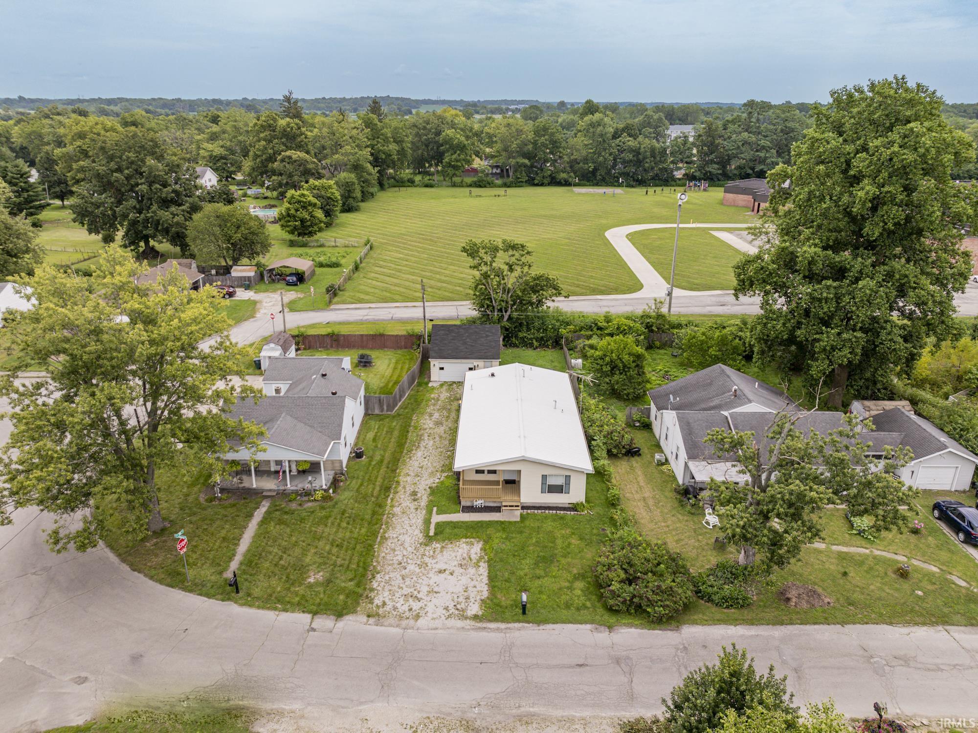 21st image of 1602 S Biltmore Ave, Muncie, IN 47302 | MLS# 202632307