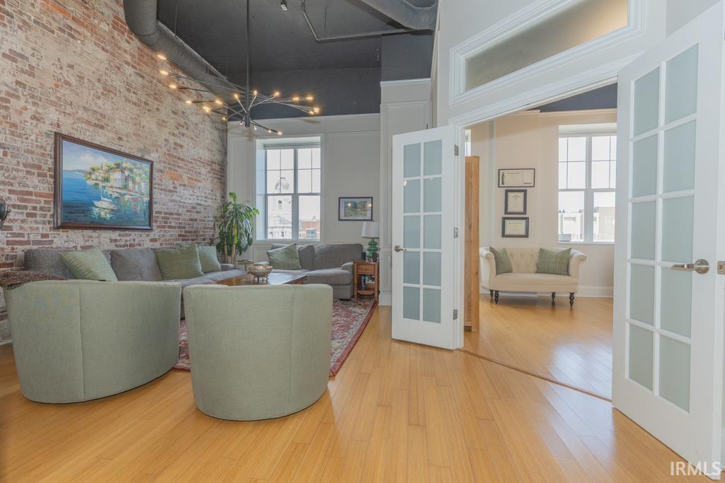 2nd image of 508 Main St #4C, Evansville, IN 47708 | MLS# 202632322