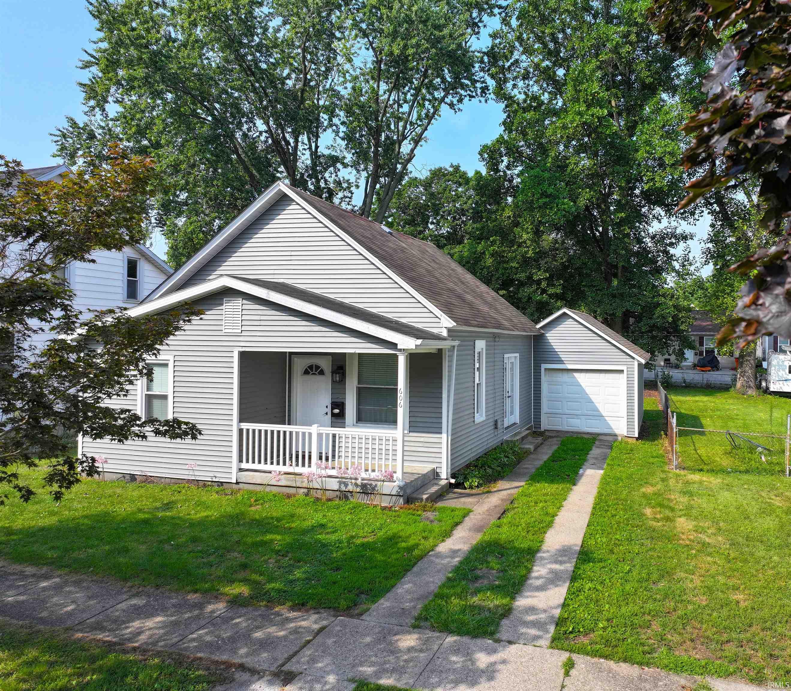 2nd image of 606 S Market St, Winamac, IN 46996 | MLS# 202632332
