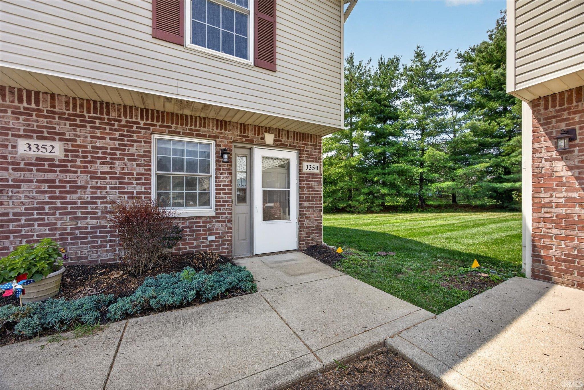 2nd image of 3350 S Oaklawn Cir, Bloomington, IN 47401 | MLS# 202632338