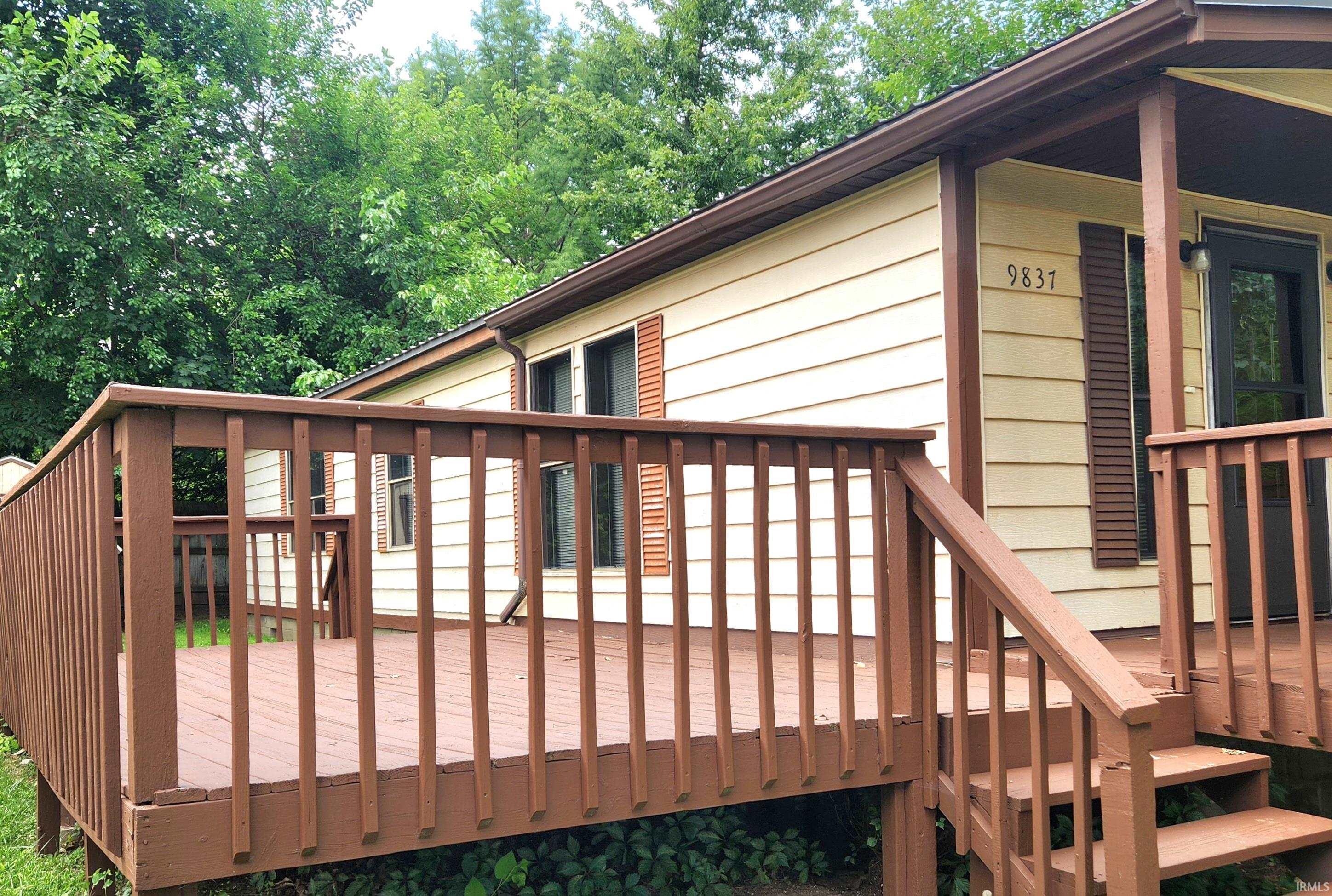 2nd image of 9837 N Happiness Dr, Syracuse, IN 46567 | MLS# 202632356
