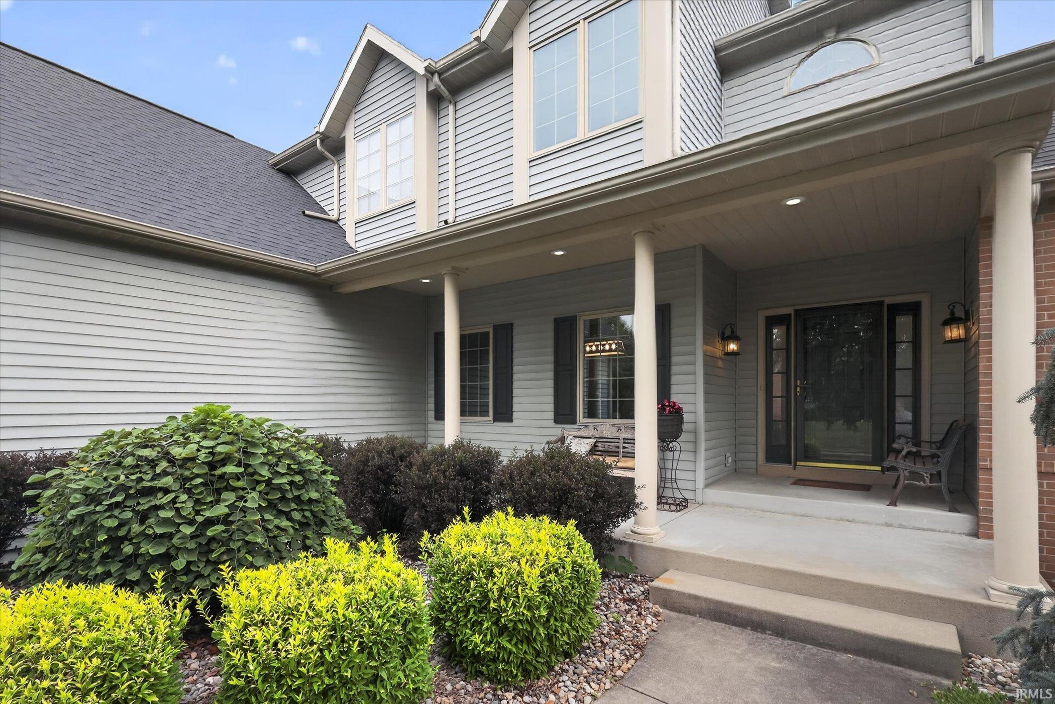 2nd image of 50676 Lakeside Dr, Granger, IN 46530 | MLS# 202632400