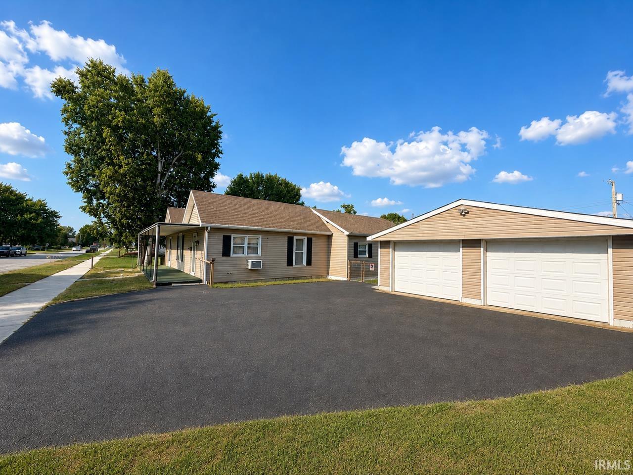 2nd image of 1010 N Bell St, Kokomo, IN 46901 | MLS# 202632428