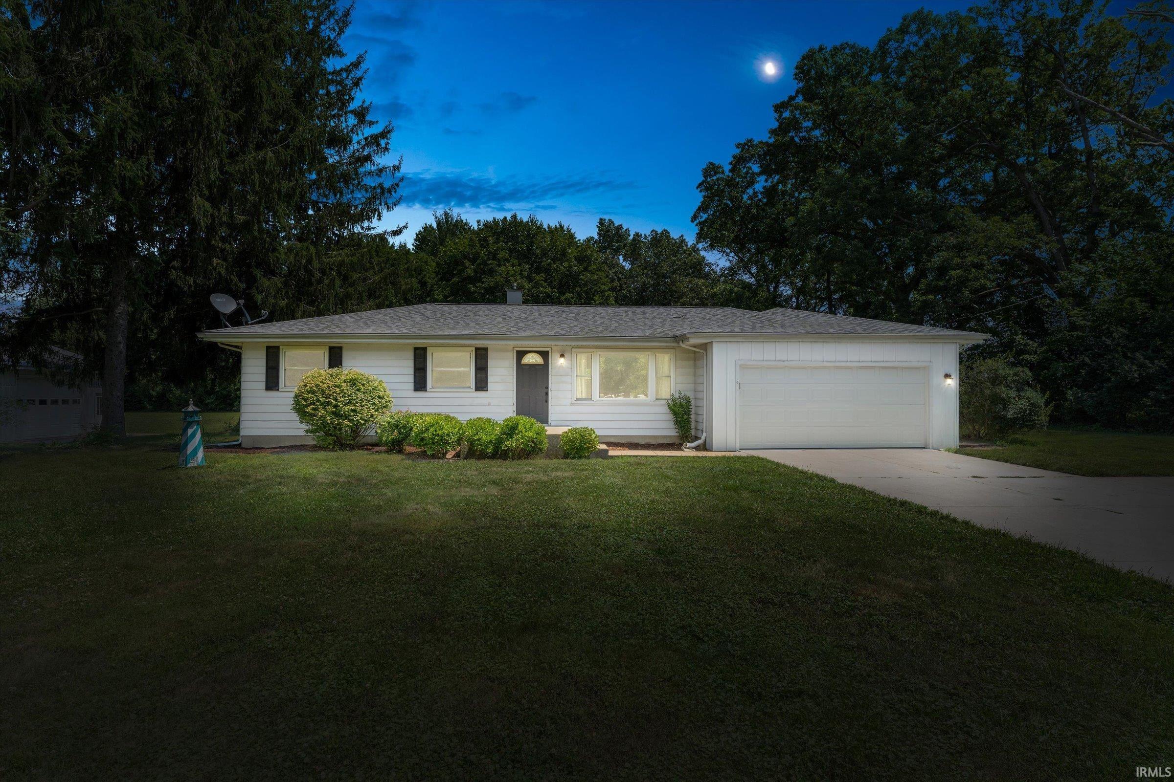 36th image of 62480 Orange Rd, South Bend, IN 46614 | MLS# 202632434