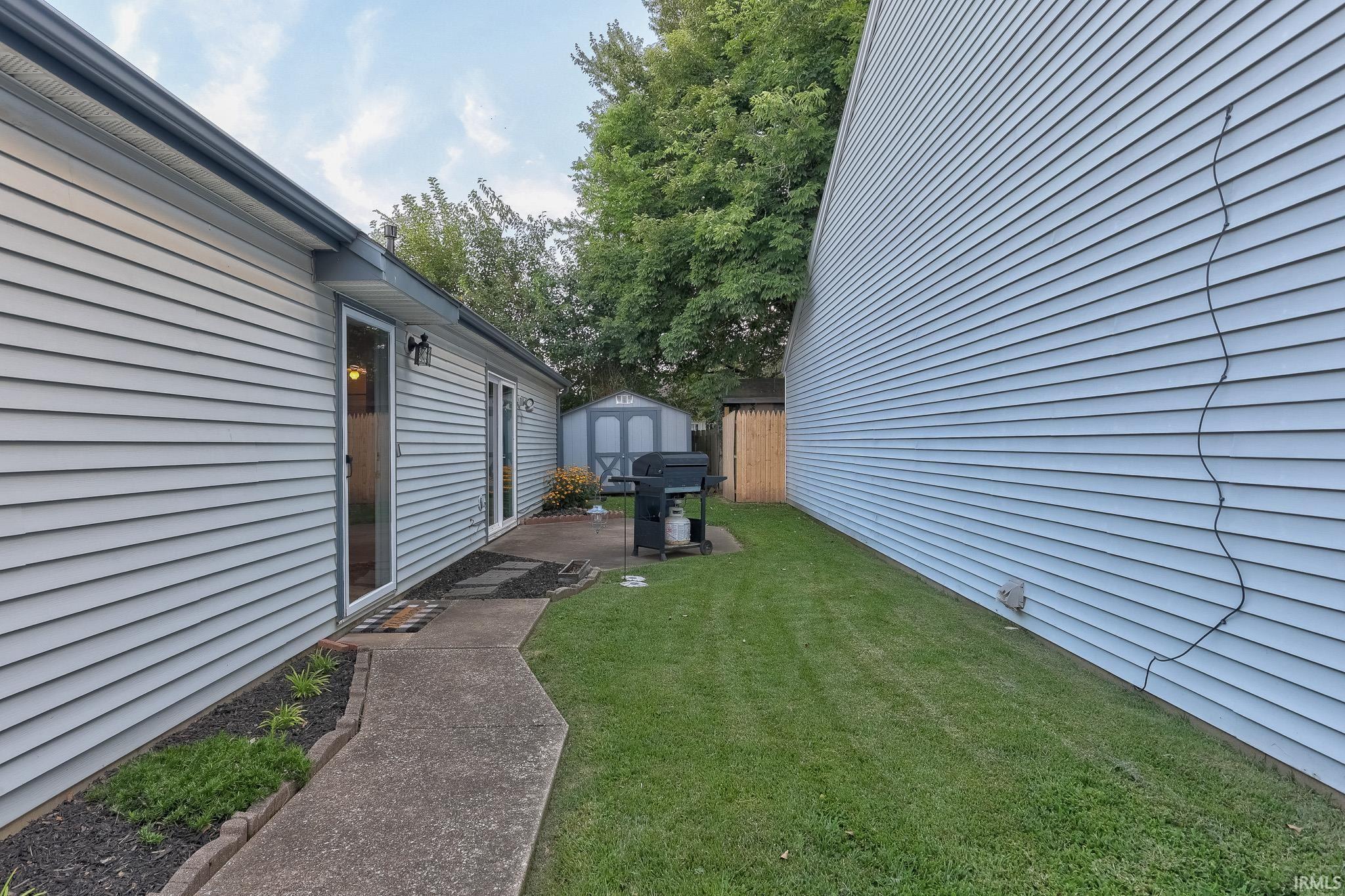 4th image of 5825 Crossfield Dr, Evansville, IN 47715 | MLS# 202632452
