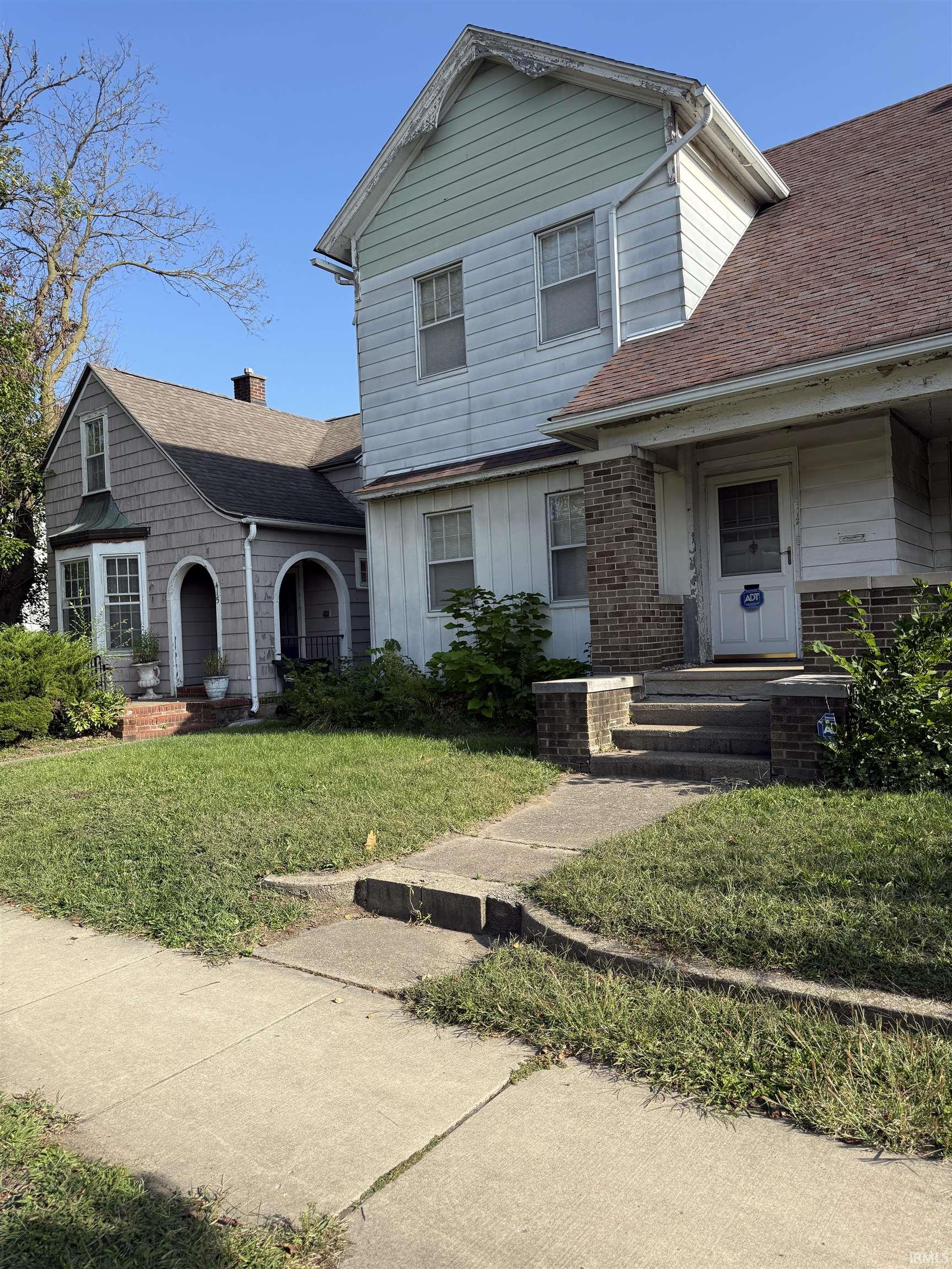 1st image of 415 Lincoln Wy, South Bend, IN 46601 | MLS# 202632475