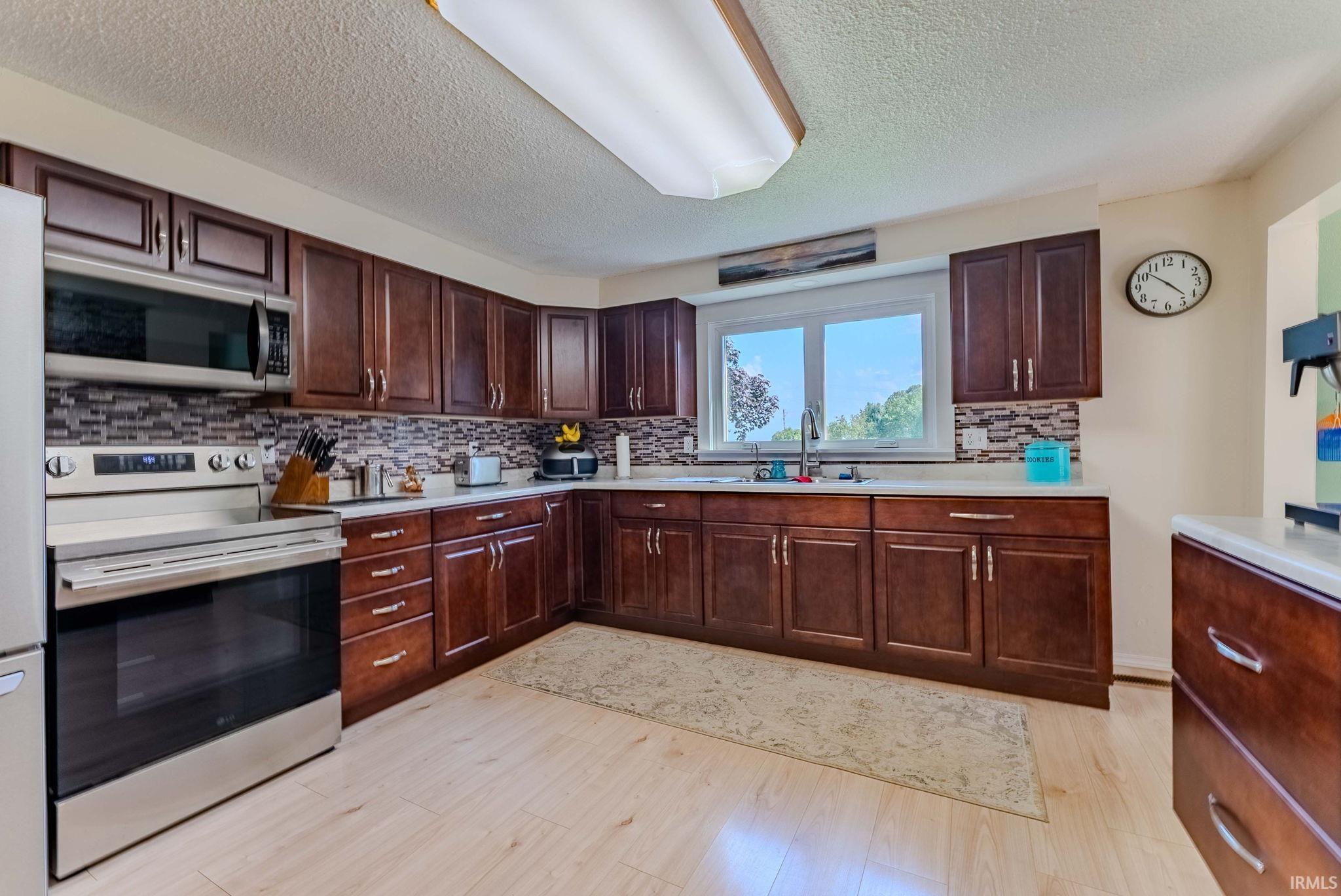4th image of 271 N 400 W, Marion, IN 46953 | MLS# 202632493