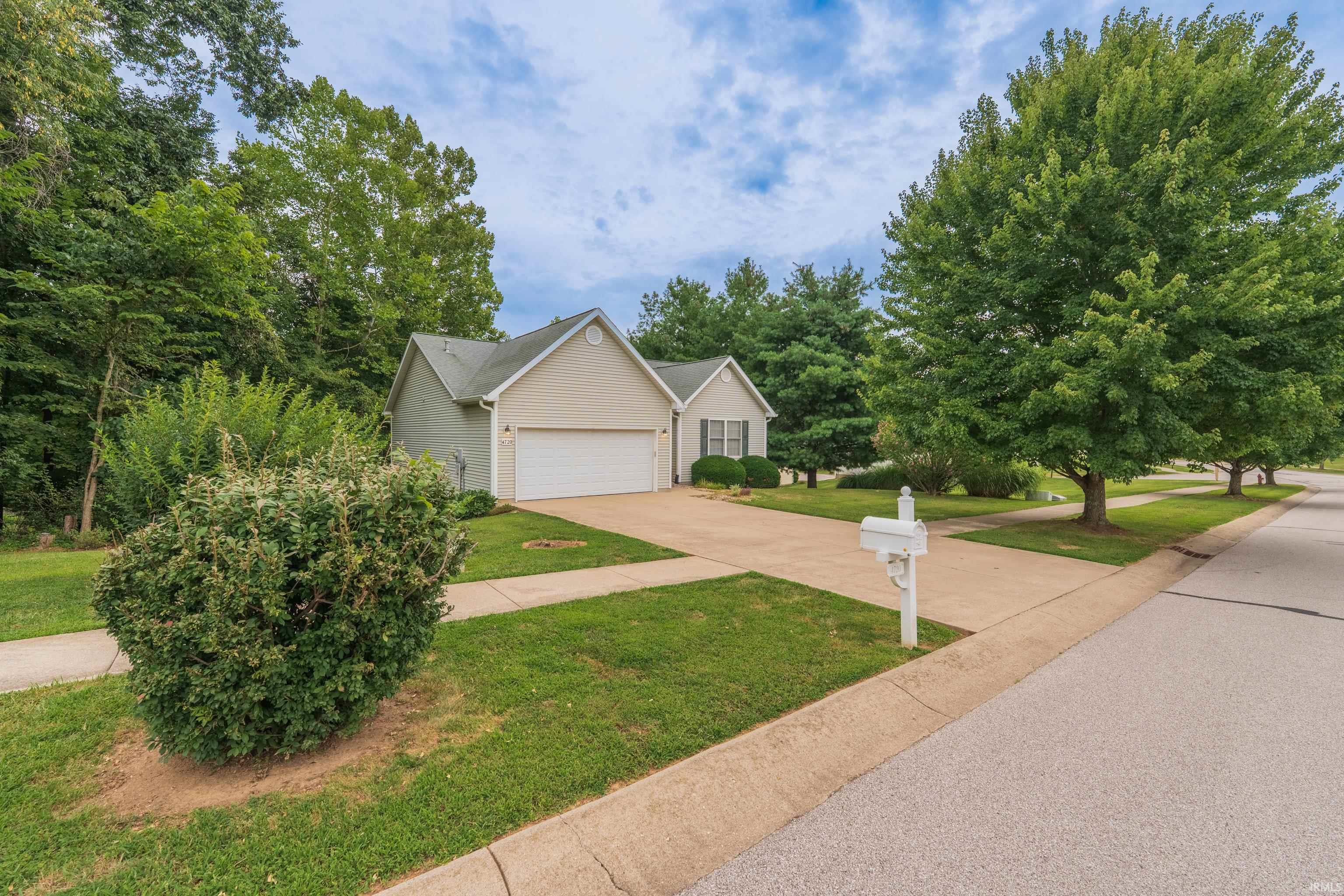 2nd image of 4720 W Teresa Ln, Bloomington, IN 47404 | MLS# 202632496