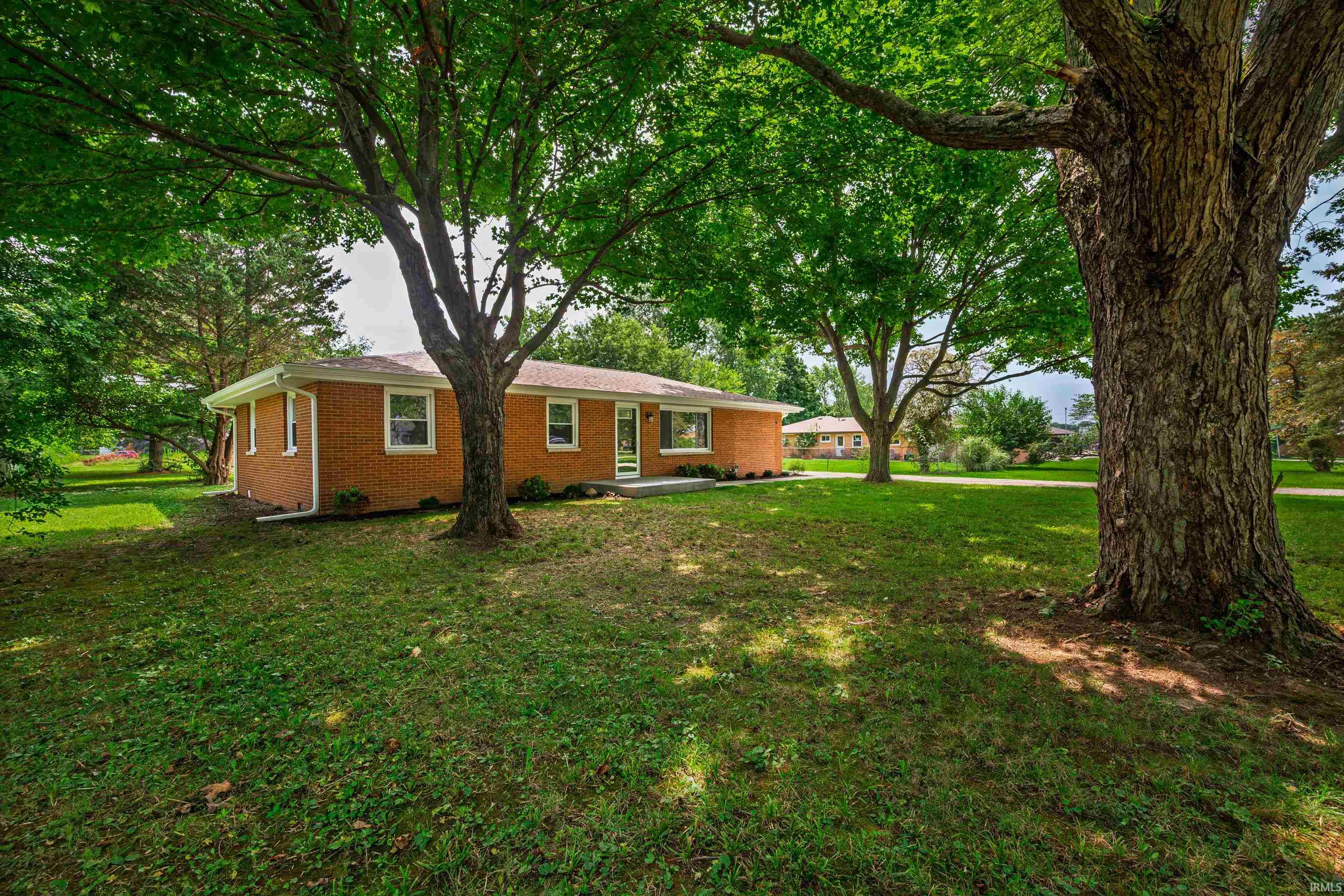 33rd image of 10604 N Mansfield Dr, Muncie, IN 47303 | MLS# 202632504