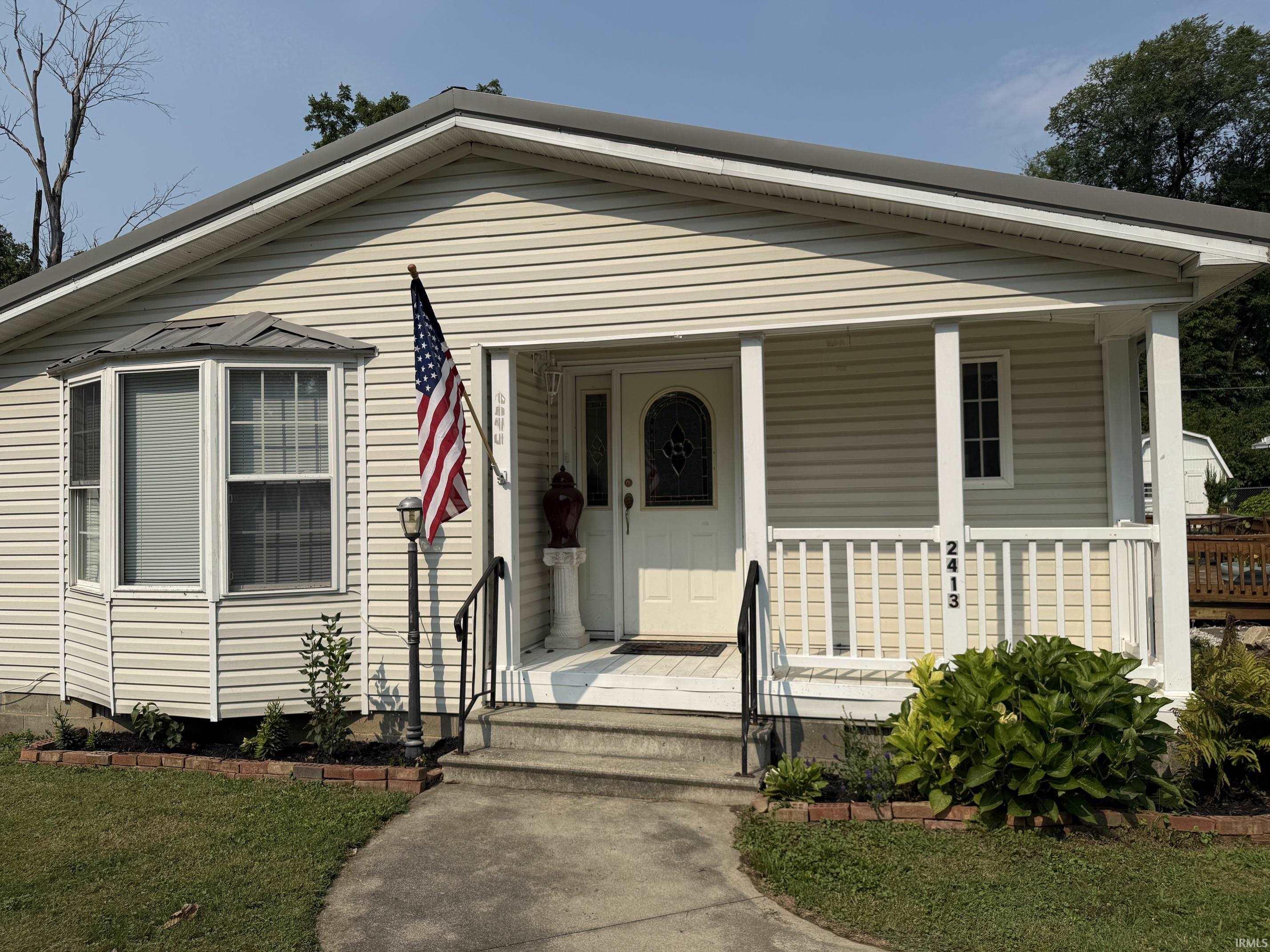 40th image of 2413 N Milton St, Muncie, IN 47303 | MLS# 202632549