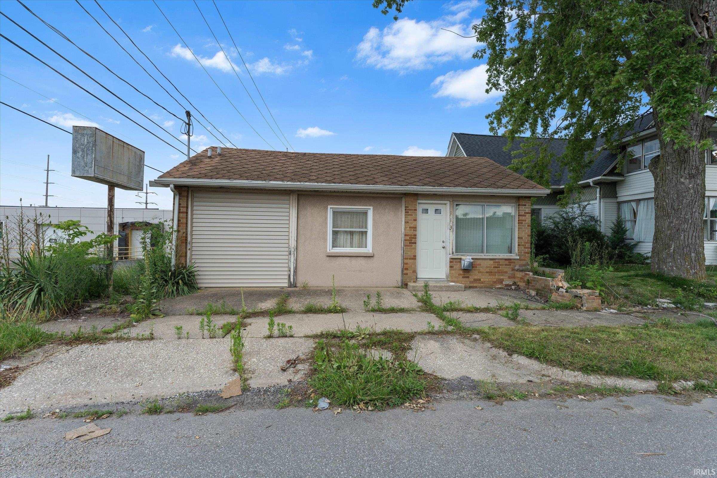 1st image of 113 W Fairview Ave, South Bend, IN 46614 | MLS# 202632555