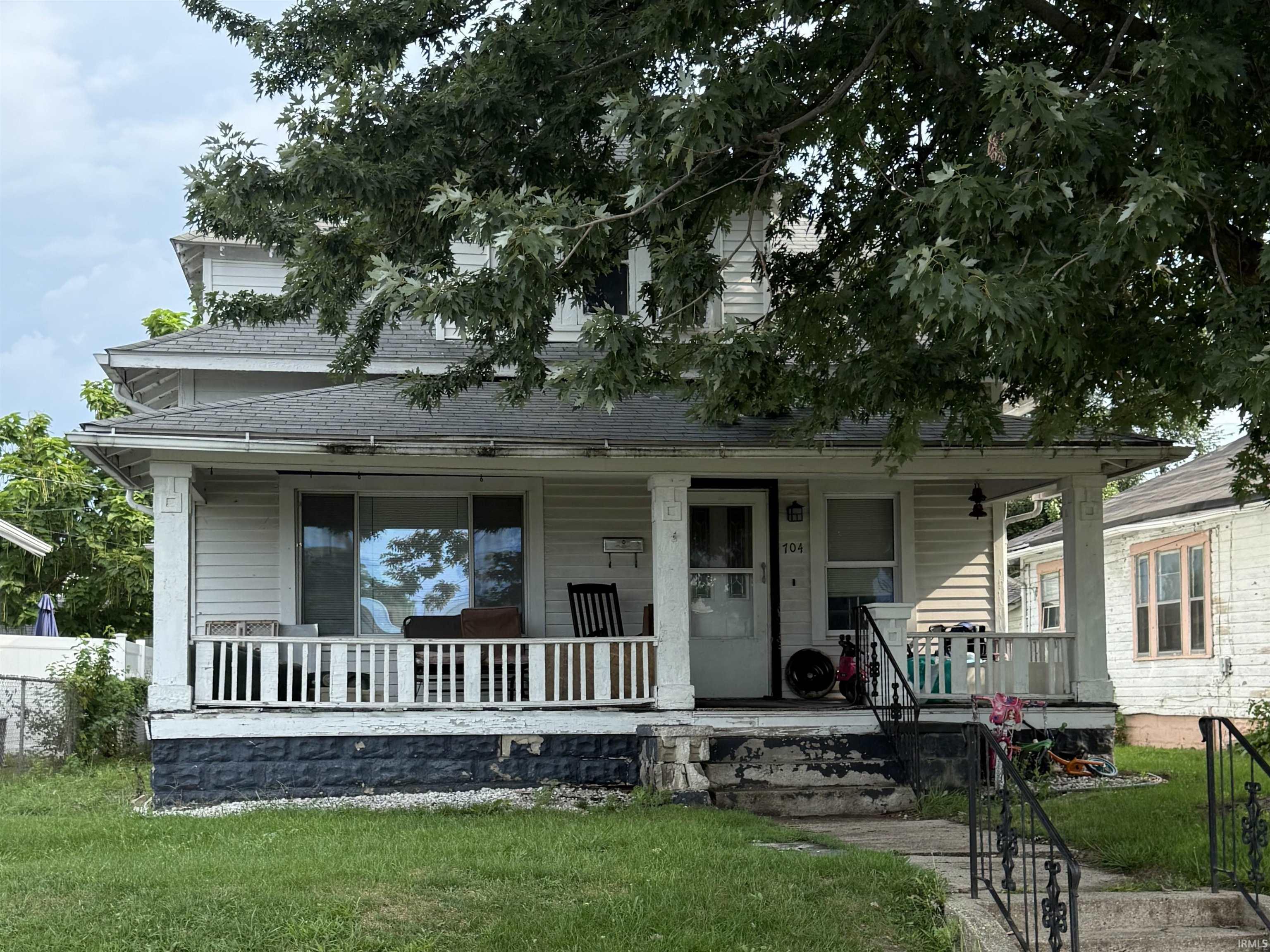 1st image of 704 E Broadway St, Kokomo, IN 46901 | MLS# 202632568