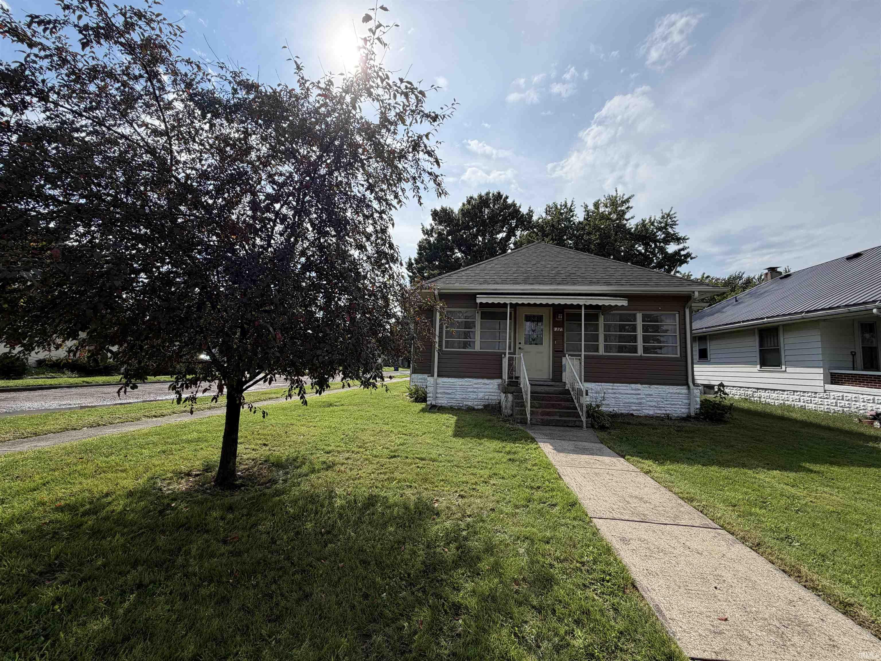 1st image of 1325 S Courtland Ave, Kokomo, IN 46902 | MLS# 202632570