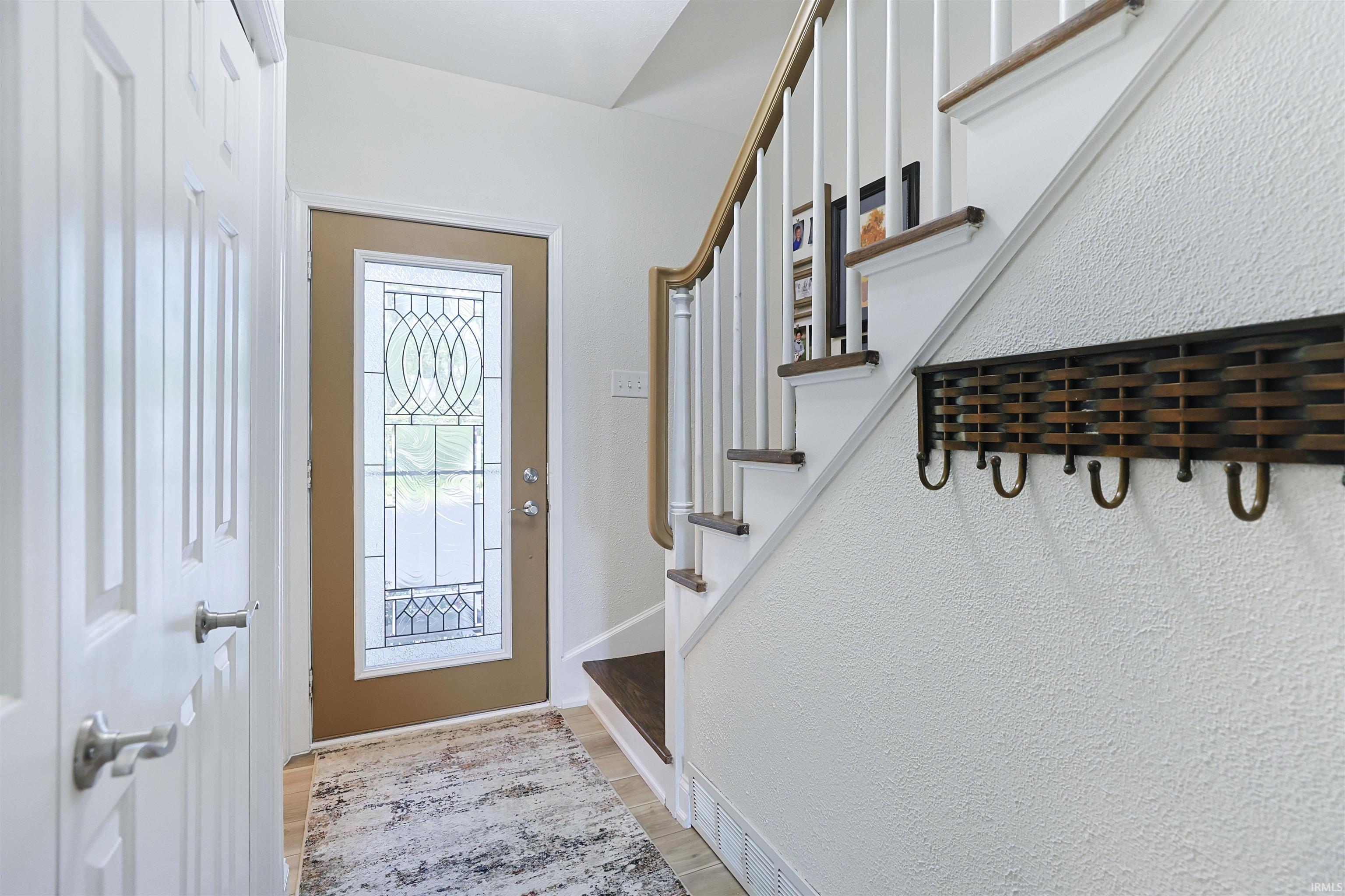 2nd image of 10098 Jefferson Rd, Osceola, IN 46561 | MLS# 202632571