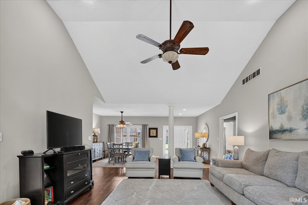 4th image of 6041 Delk Dr, Evansville, IN 47711 | MLS# 202632578