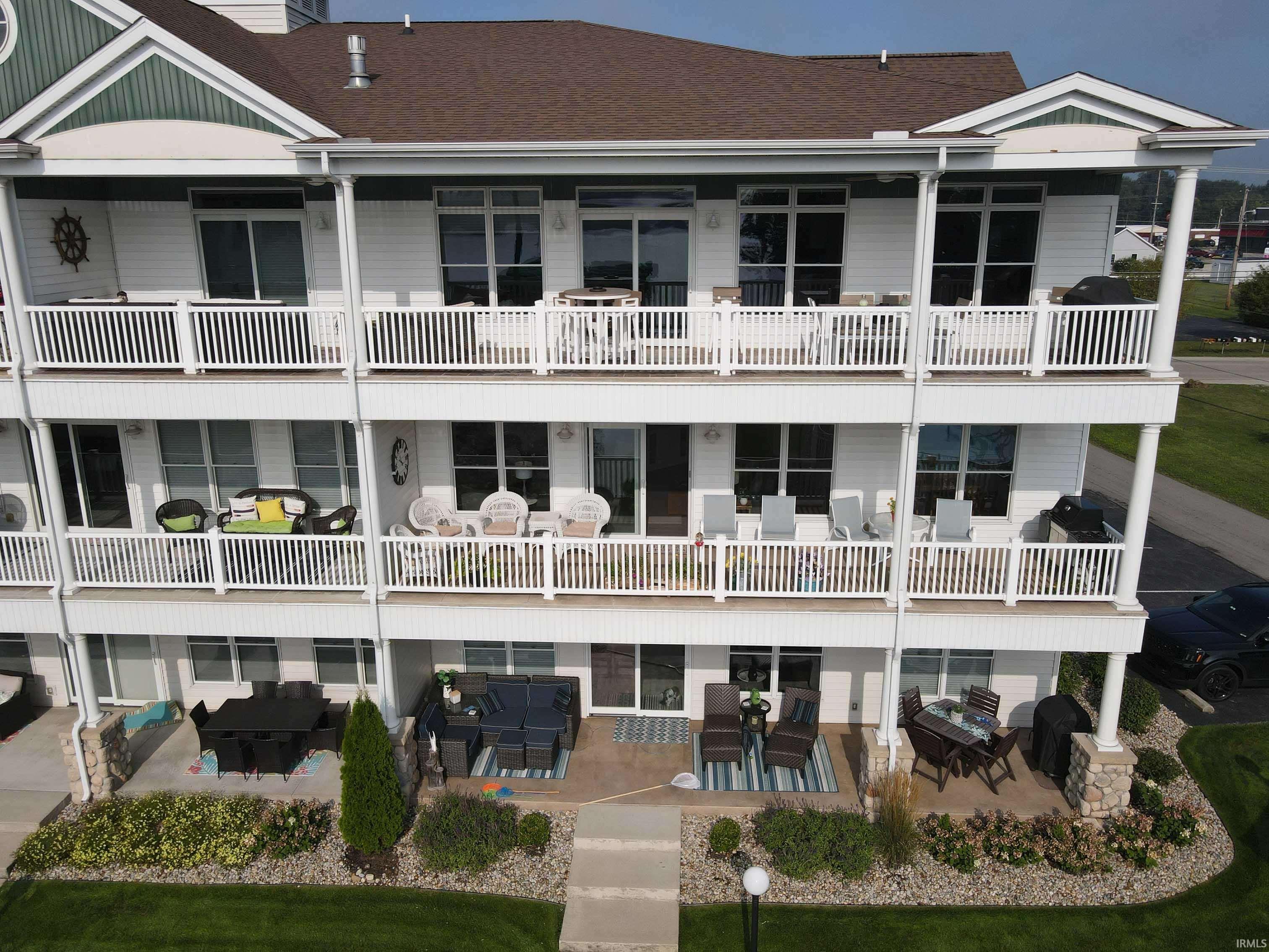 3rd image of 1300 S Harkless Dr #B4, Syracuse, IN 46567 | MLS# 202632621