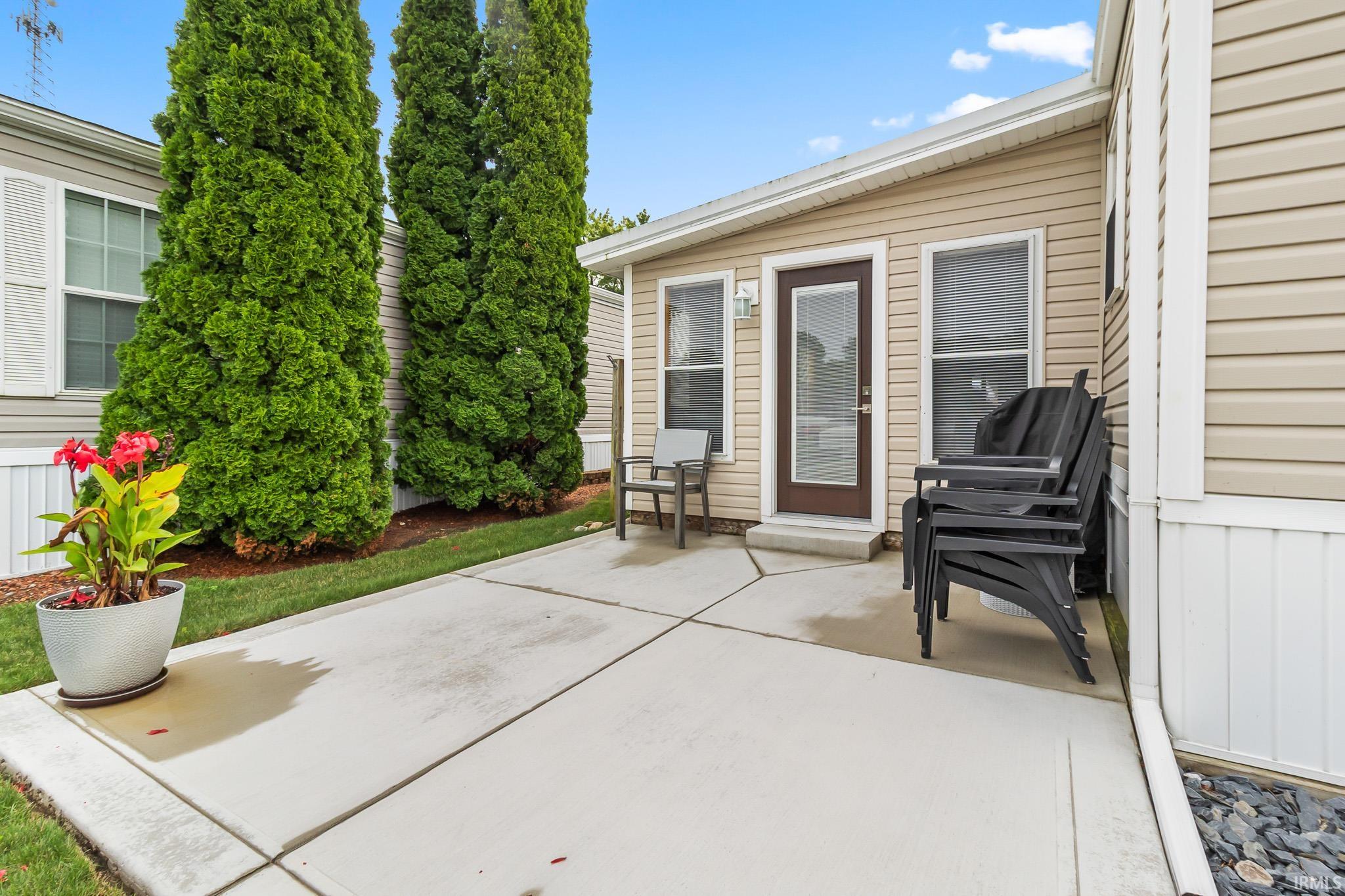Photo 2 of Manufactured home for sale at 215 Ln 101a Hamilton Lake #37, Hamilton, IN 46742 | MLS# 202632627 | Listing updated on 2026-09-23