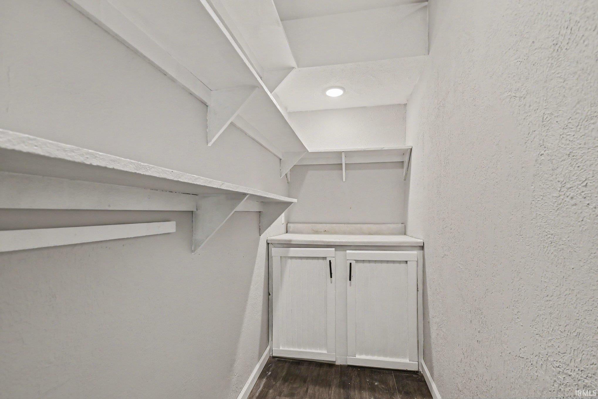 Walk In Closets