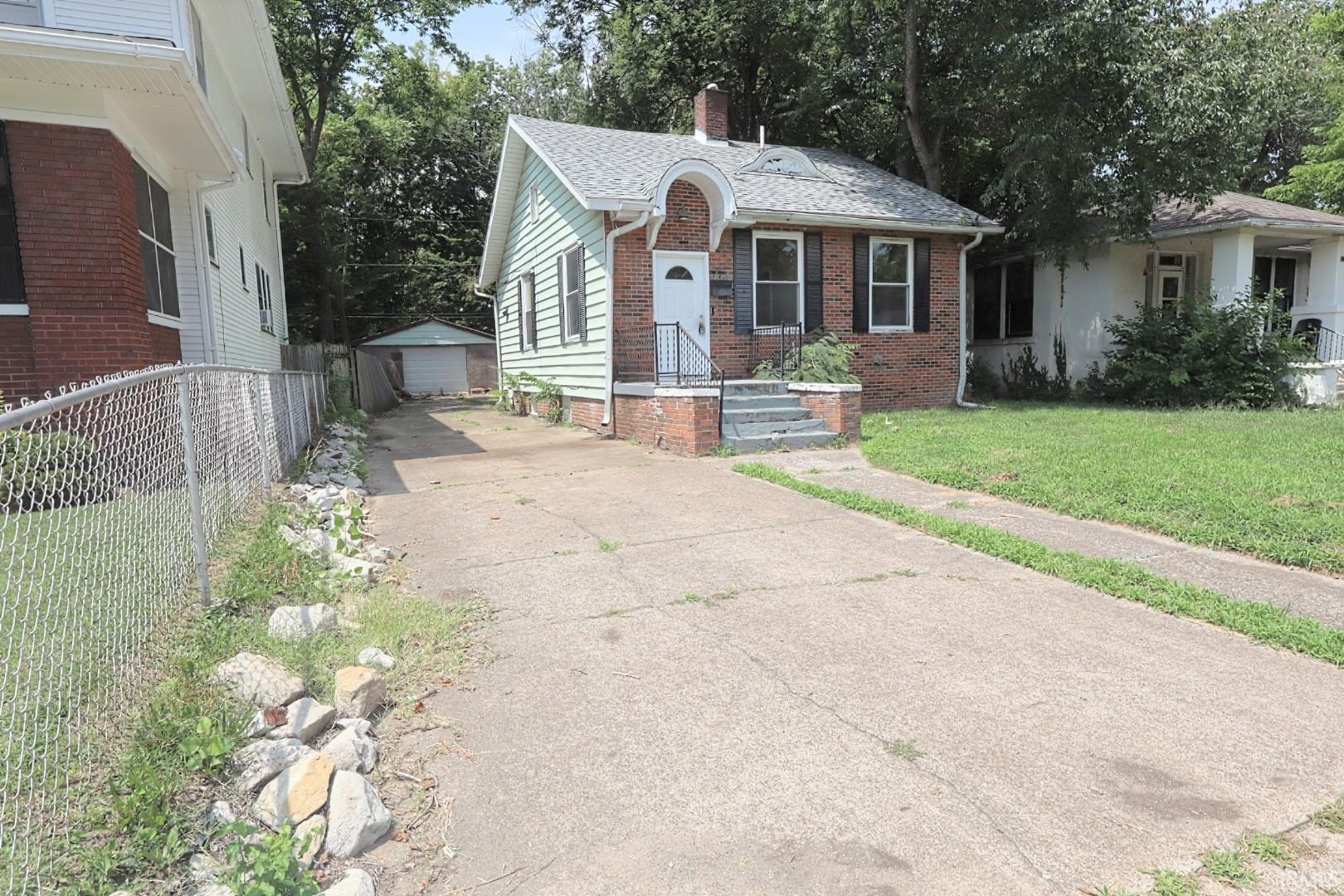 2nd image of 1609 S Morton Ave, Evansville, IN 47713 | MLS# 202632668