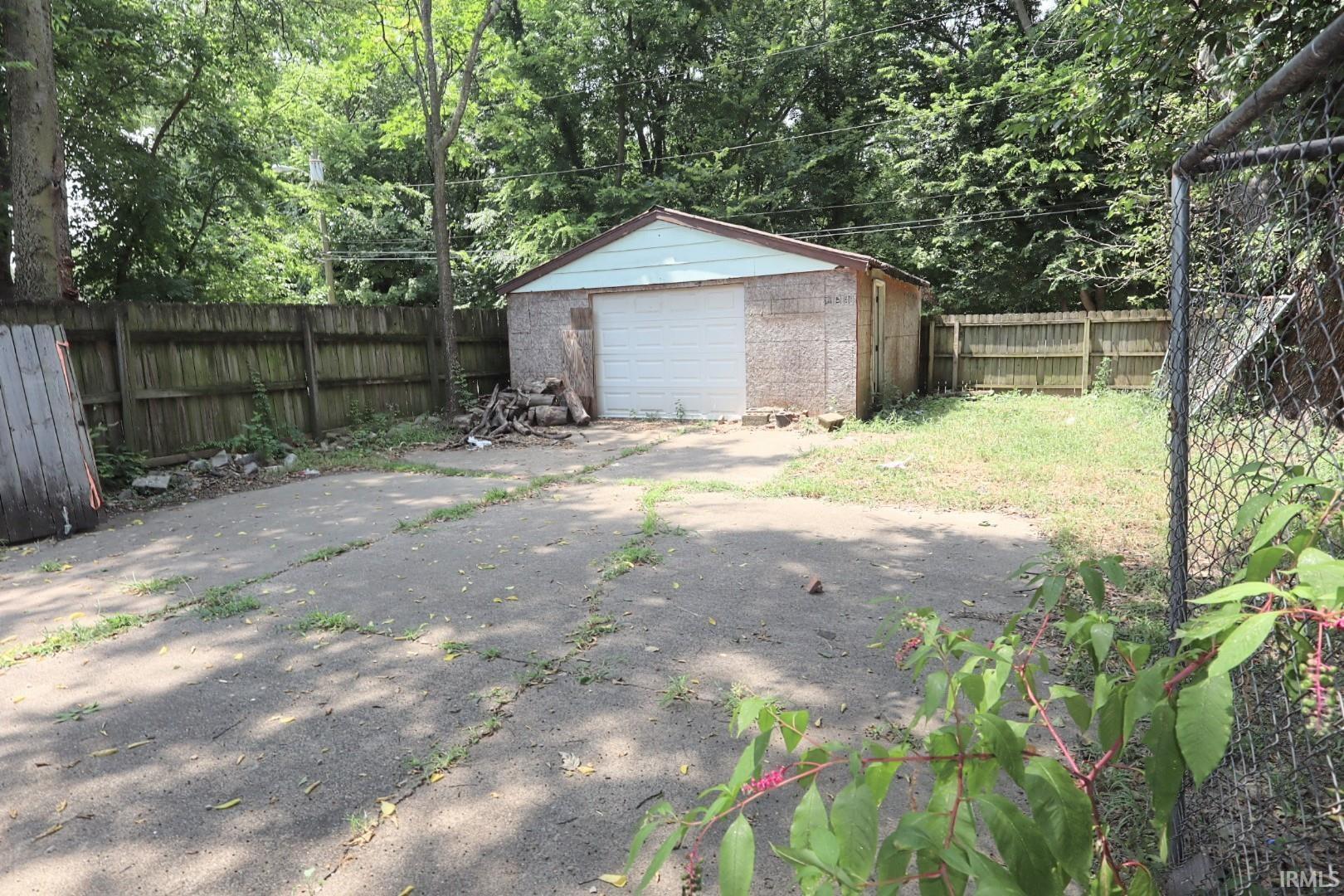 15th image of 1609 S Morton Ave, Evansville, IN 47713 | MLS# 202632668
