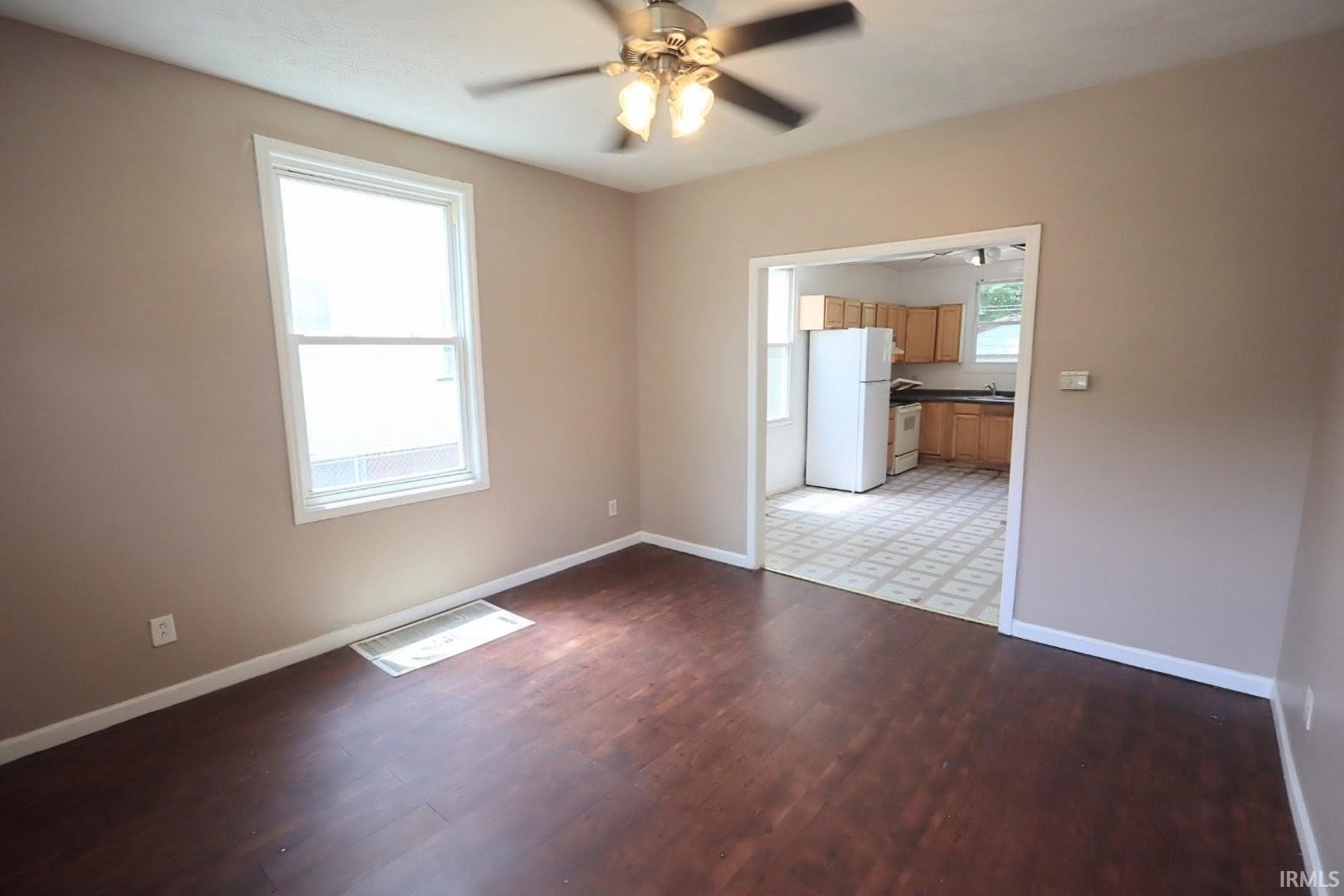 3rd image of 1609 S Morton Ave, Evansville, IN 47713 | MLS# 202632668