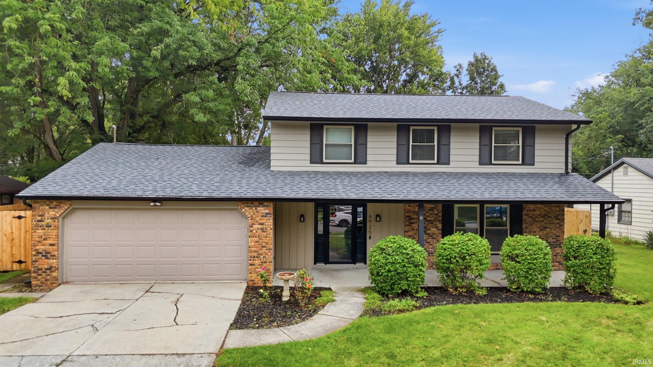 2nd image of 6925 Lake Crest Ct, Fort Wayne, IN 46815 | MLS# 202632716