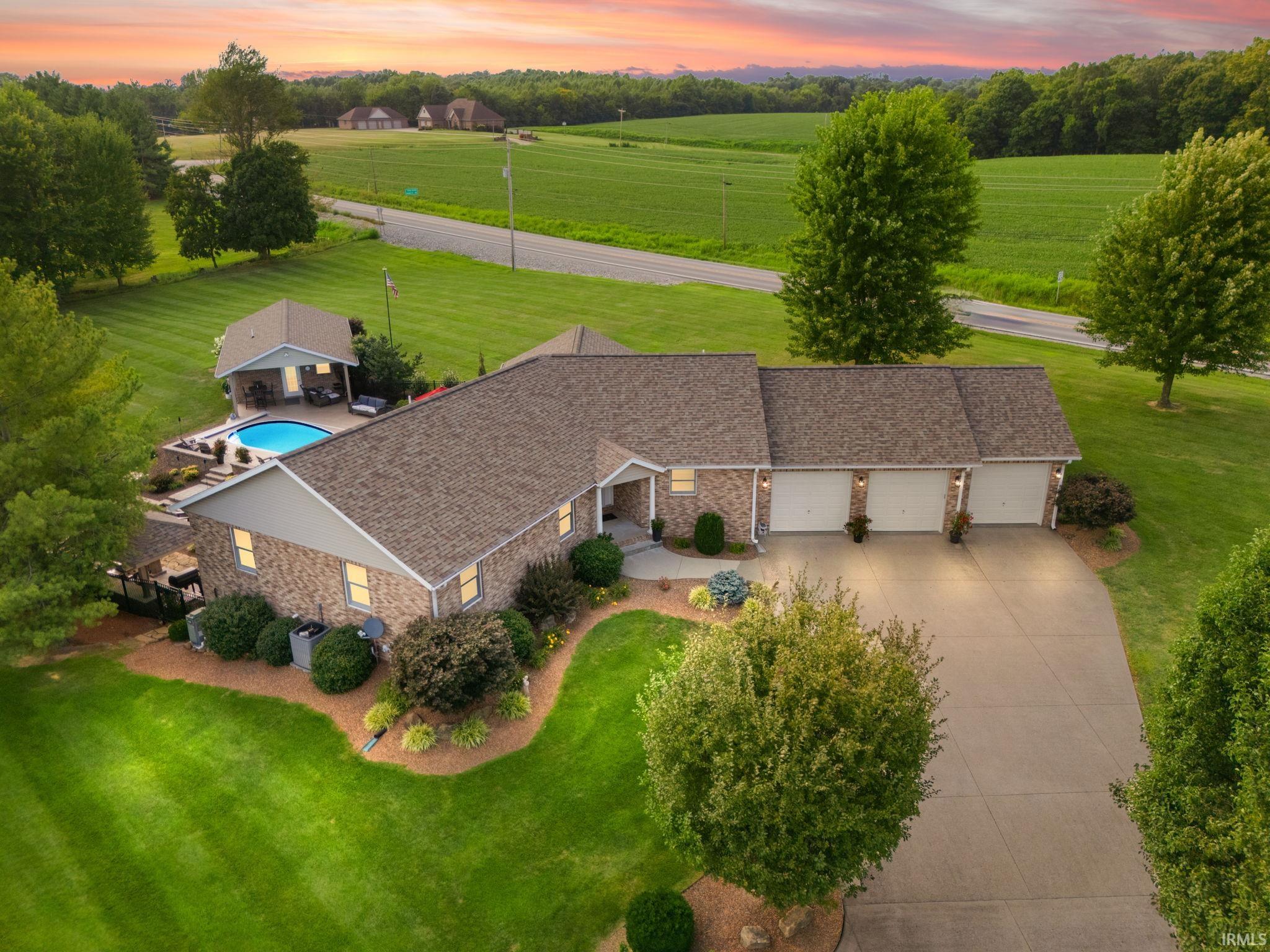 image of 575 N Weisheit Dr, Jasper, IN 47546 | MLS# 202632724