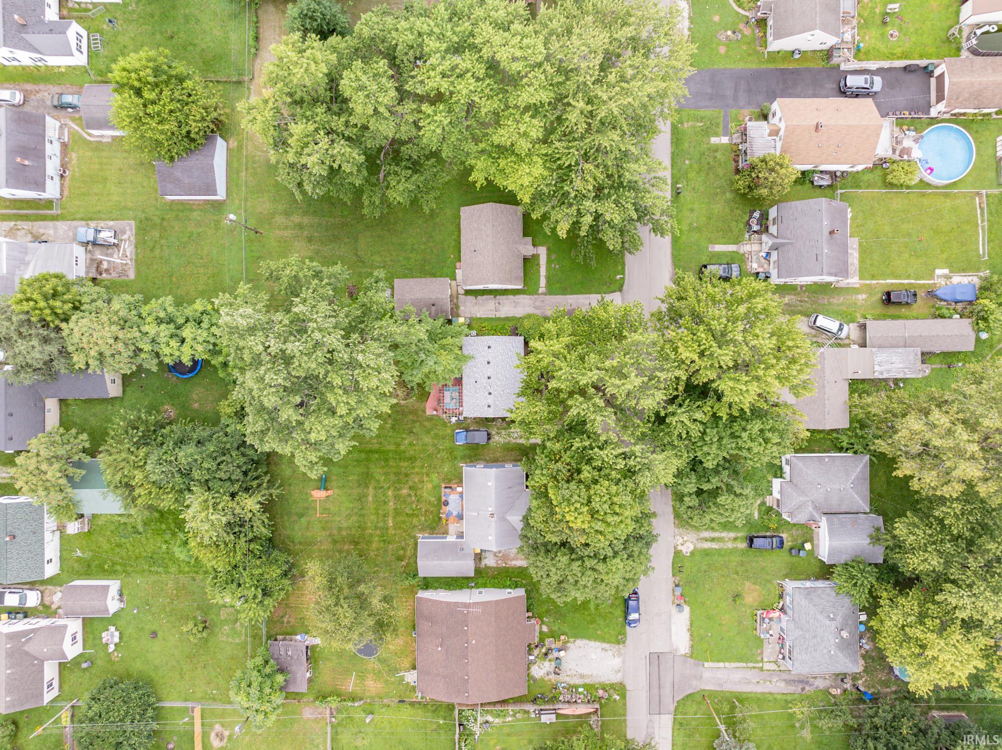 28th image of 2003 E 22nd St, Muncie, IN 47302 | MLS# 202632755