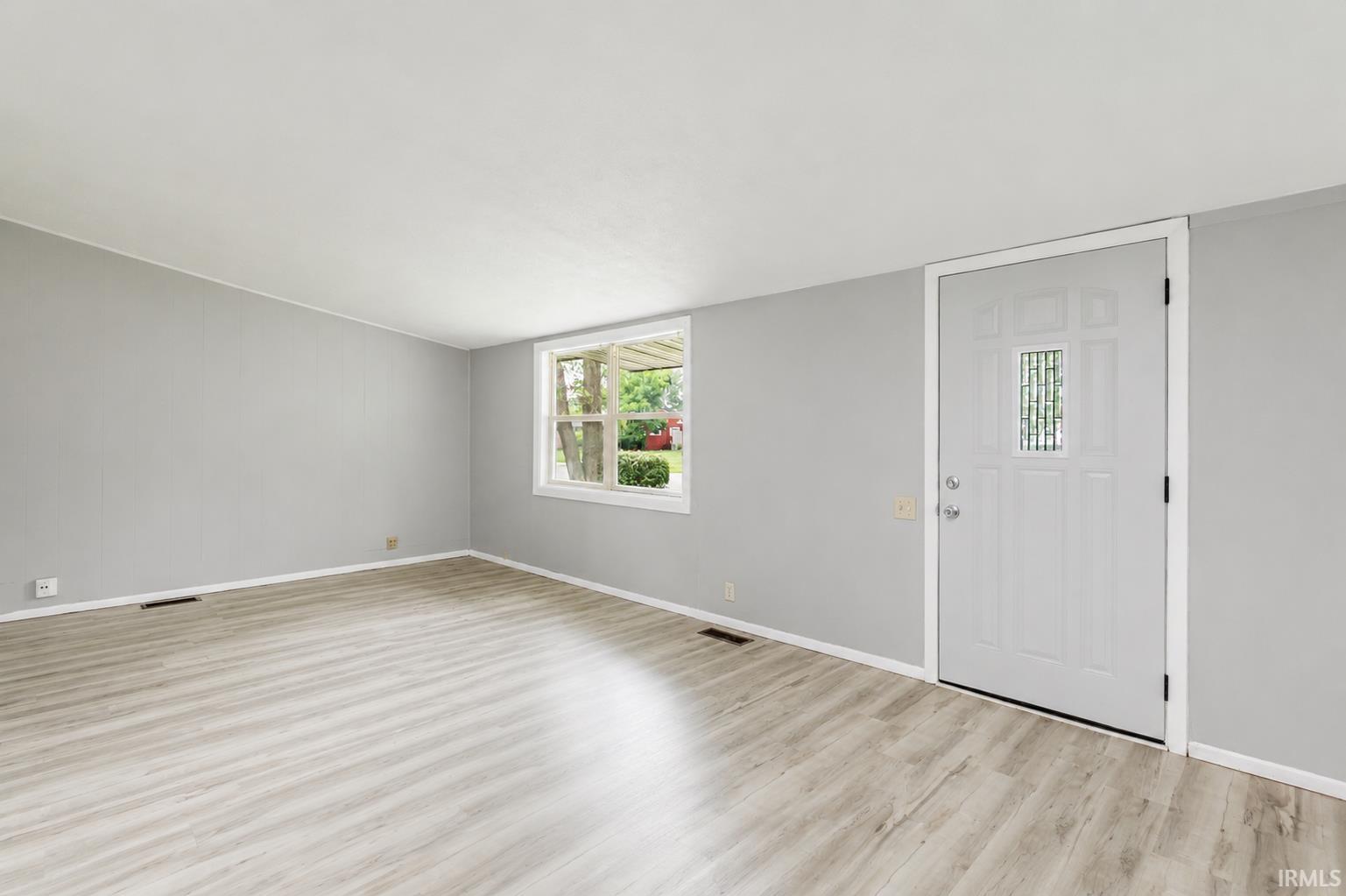 3rd image of 1308 Browne Ln, South Bend, IN 46615 | MLS# 202632766